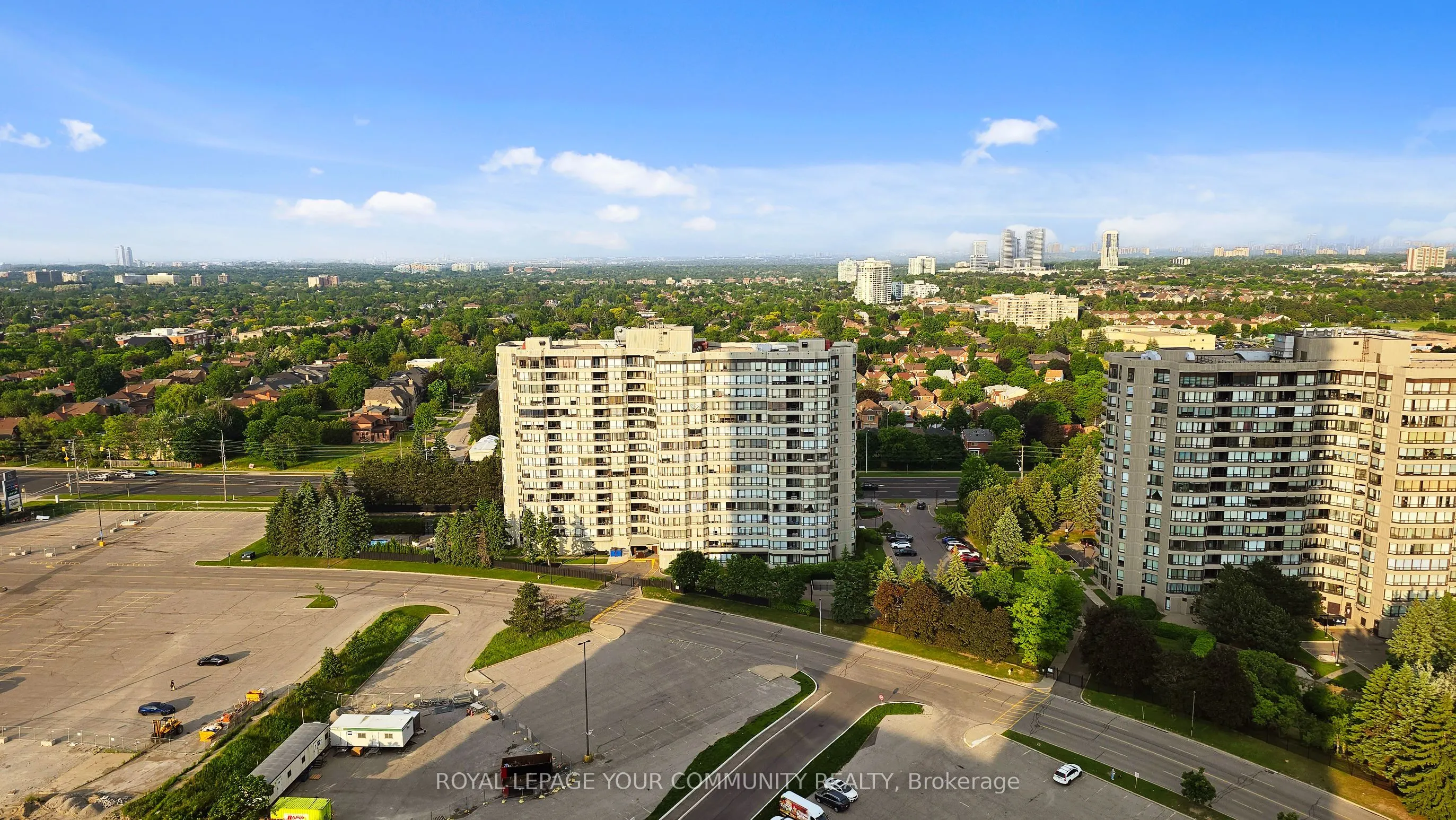 30 Upper Mall Way, #2101