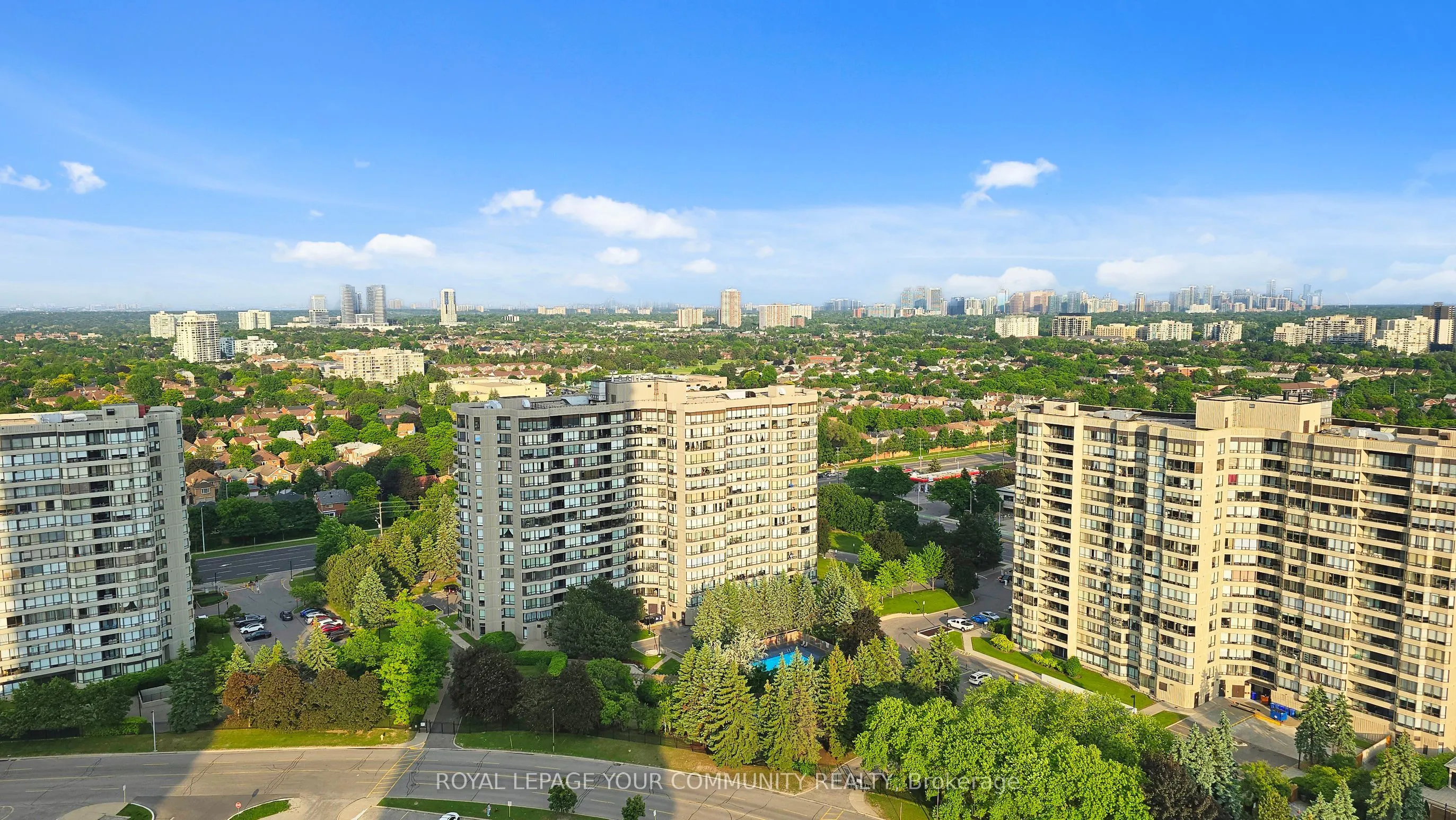 30 Upper Mall Way, #2101