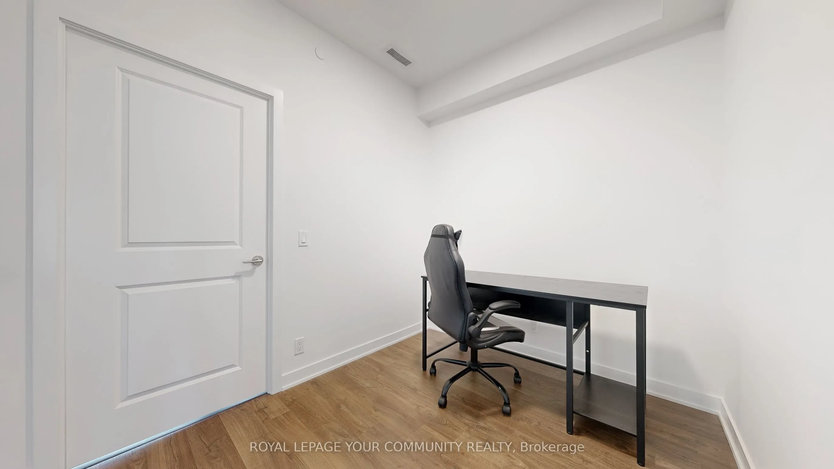 30 Upper Mall Way, #2101