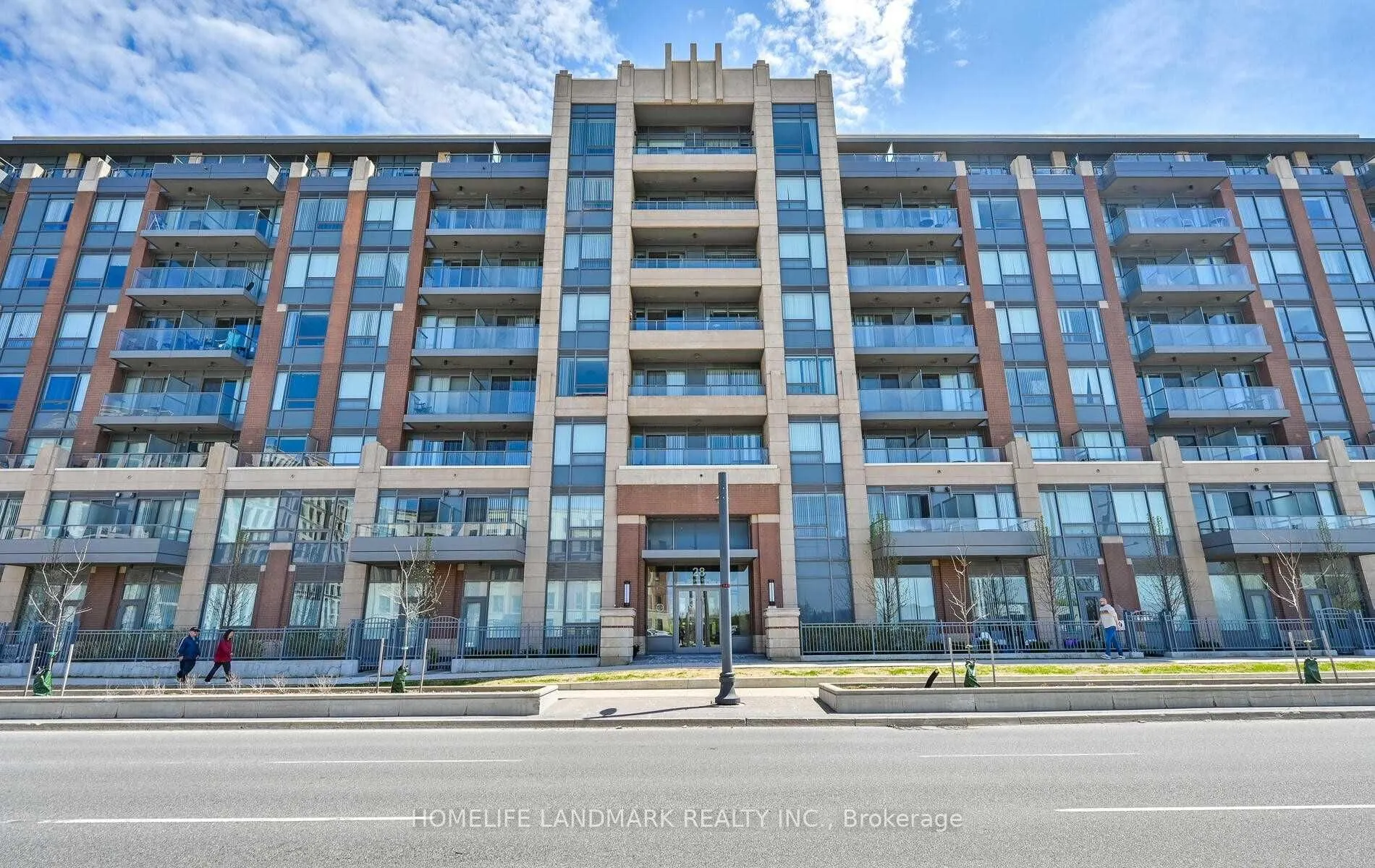 28 Uptown Drive, #726