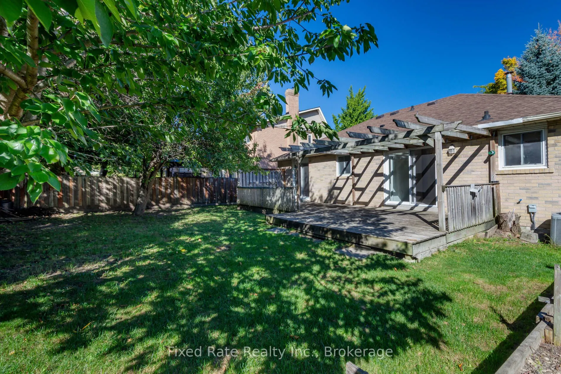370 Selby Crescent