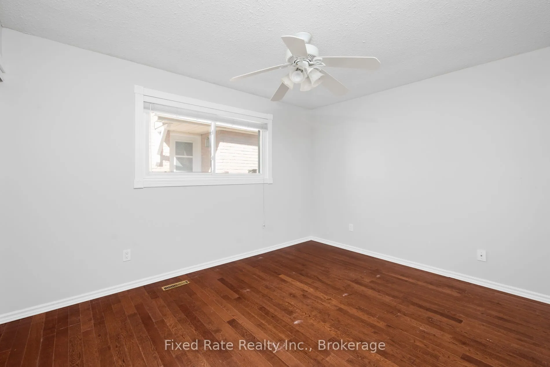 370 Selby Crescent