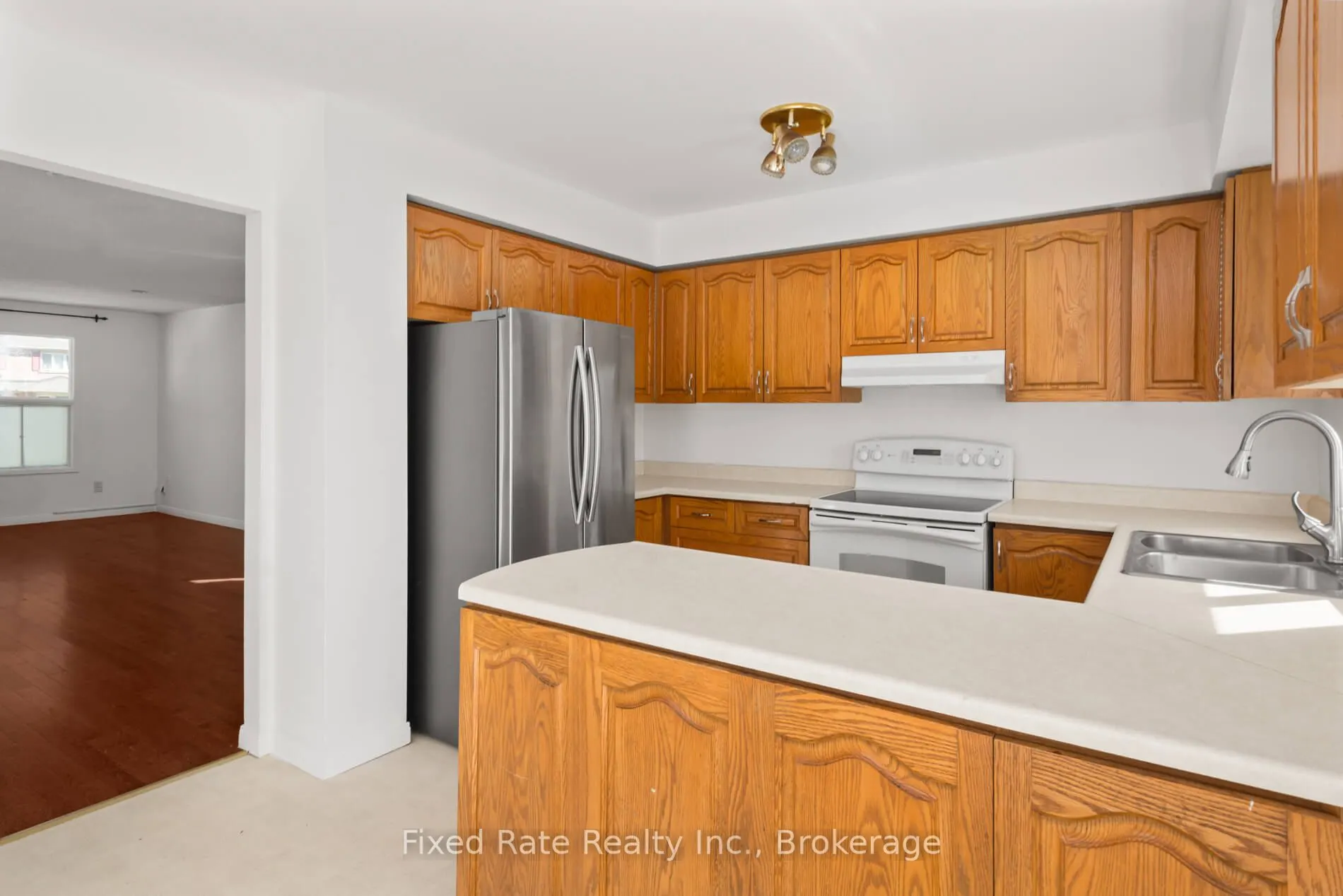 370 Selby Crescent
