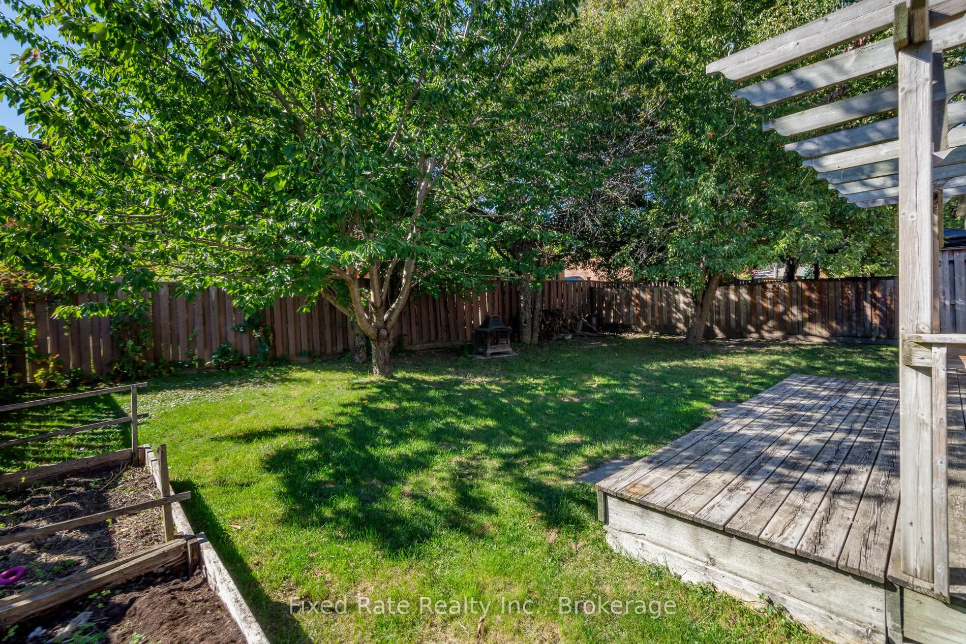 370 Selby Crescent