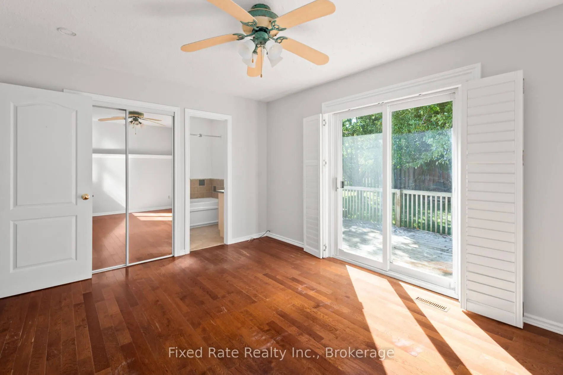 370 Selby Crescent