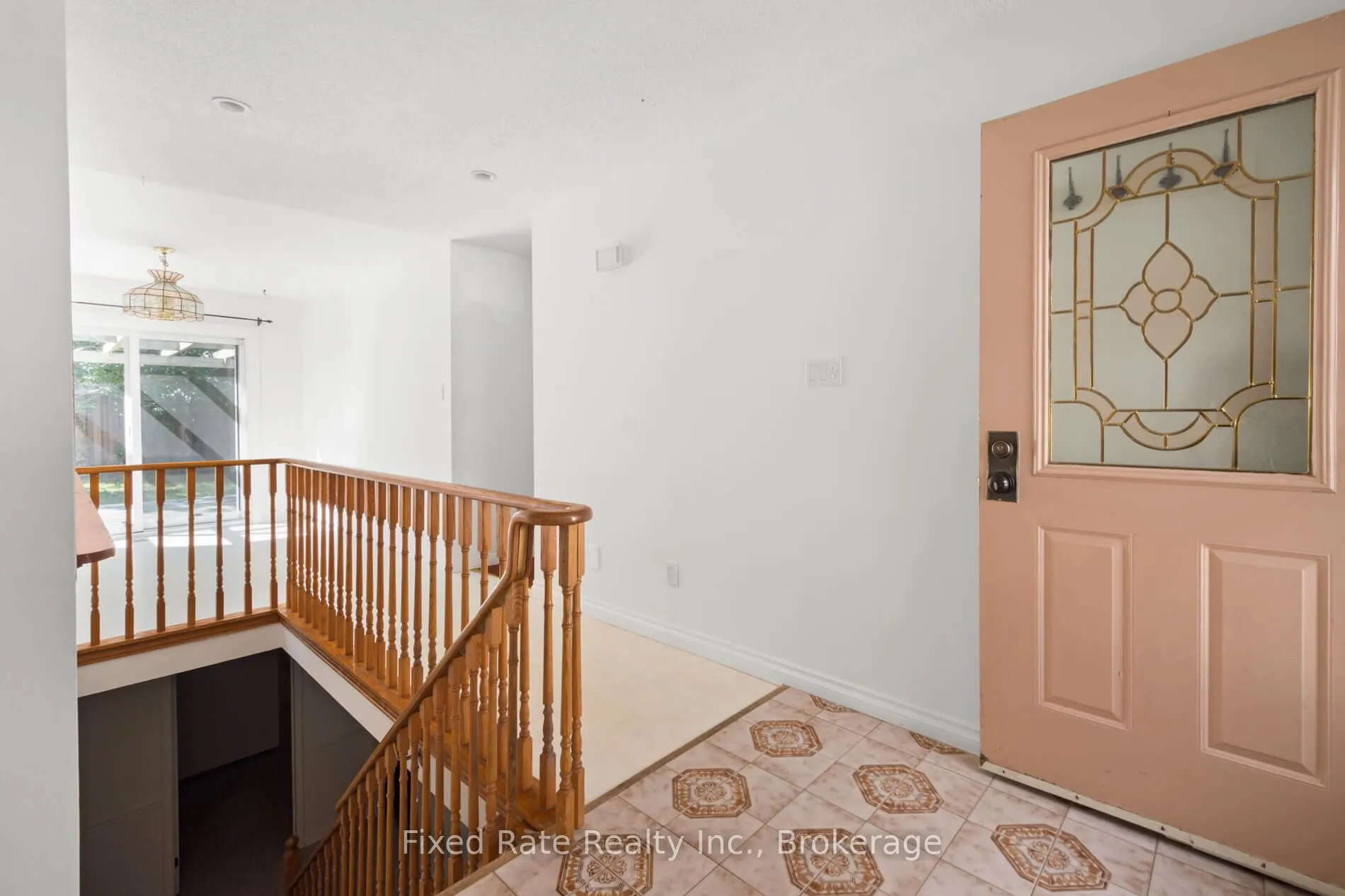 370 Selby Crescent