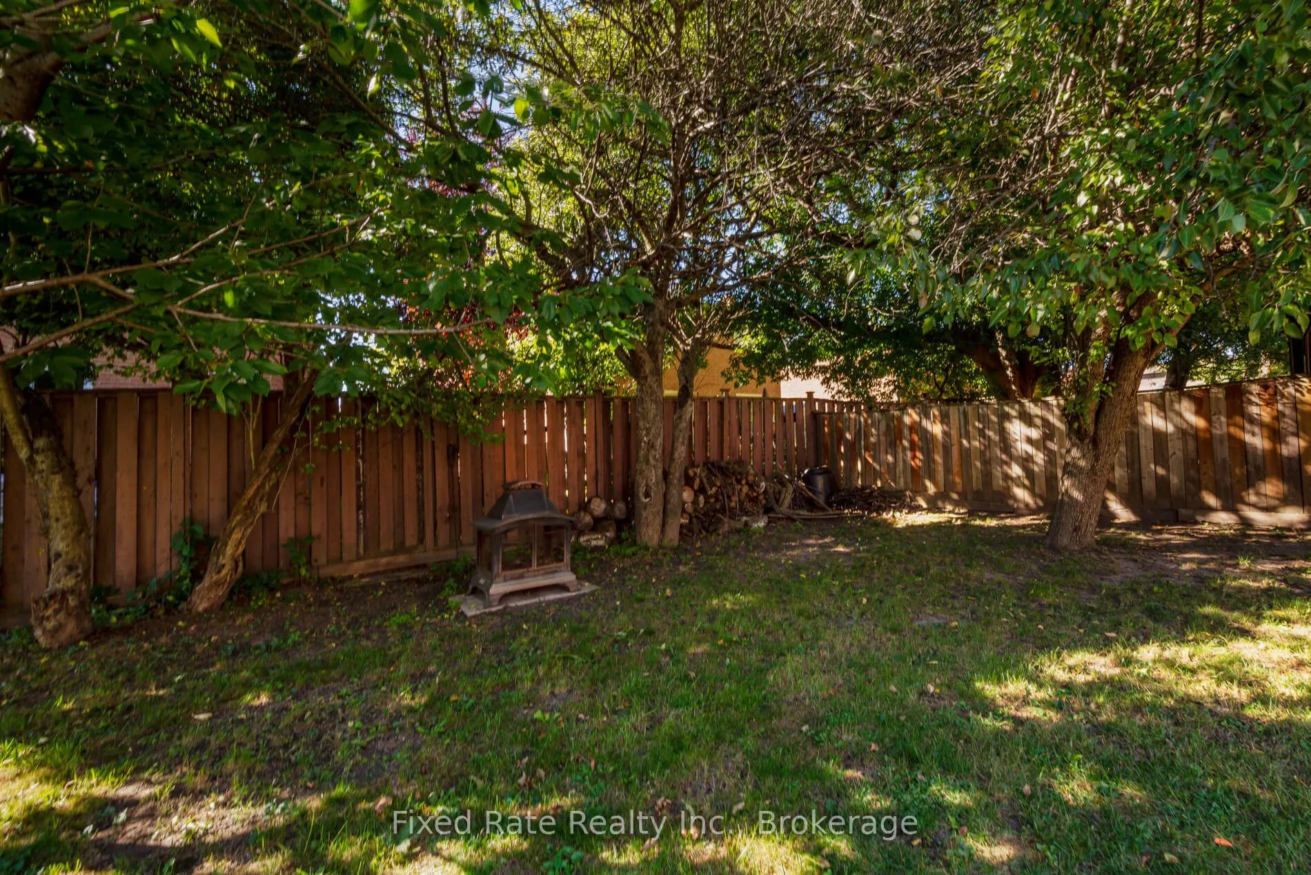 370 Selby Crescent