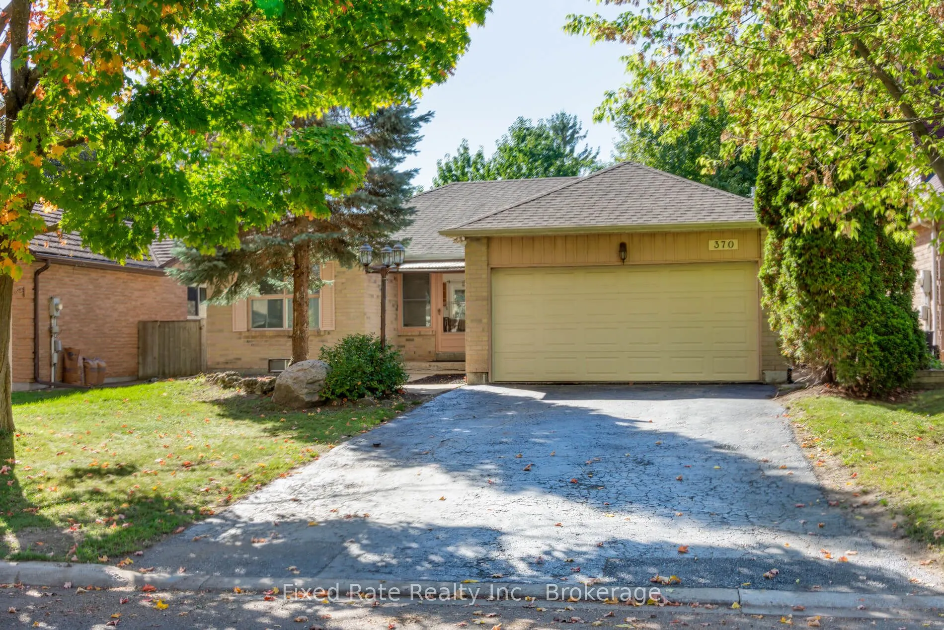 370 Selby Crescent
