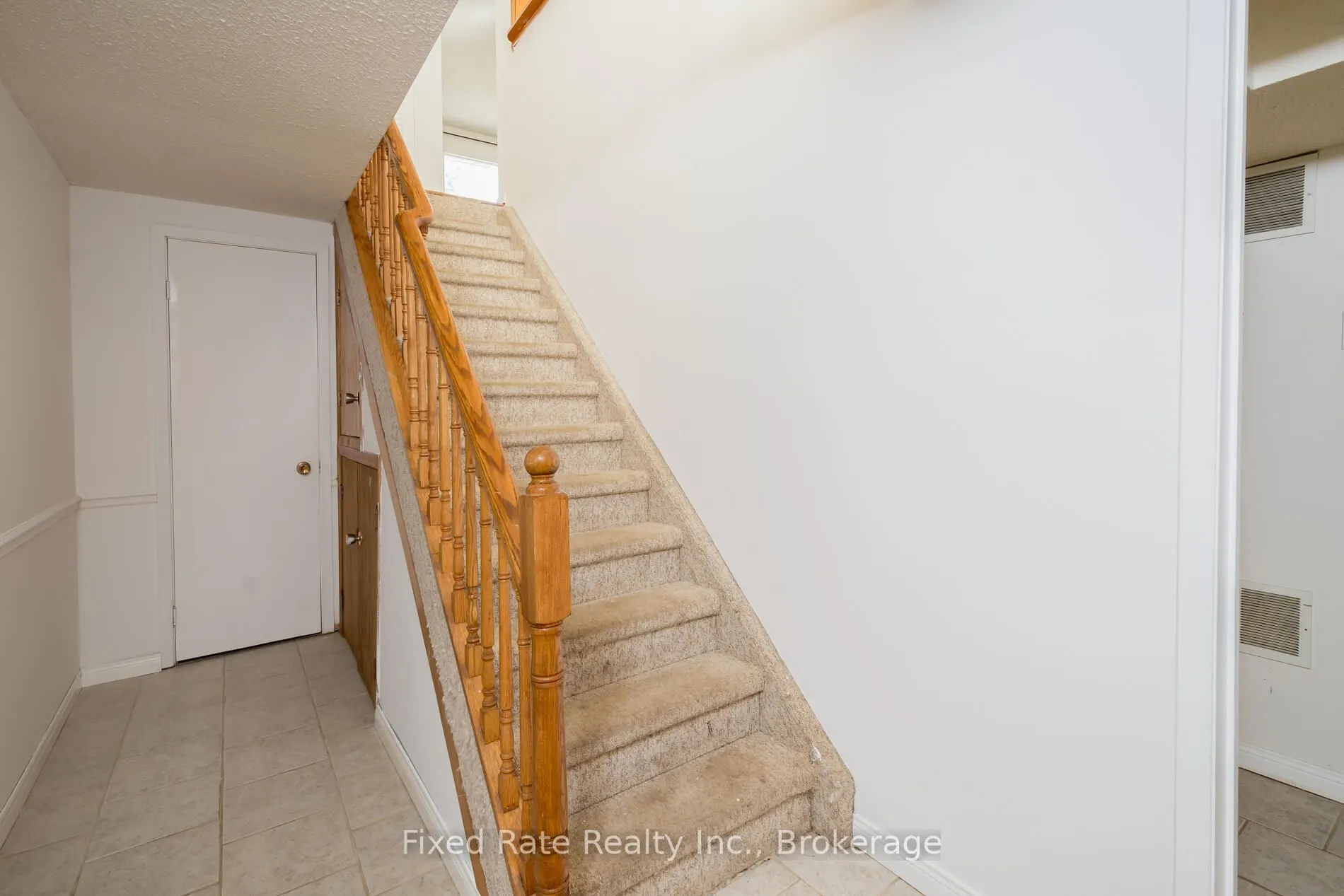 370 Selby Crescent
