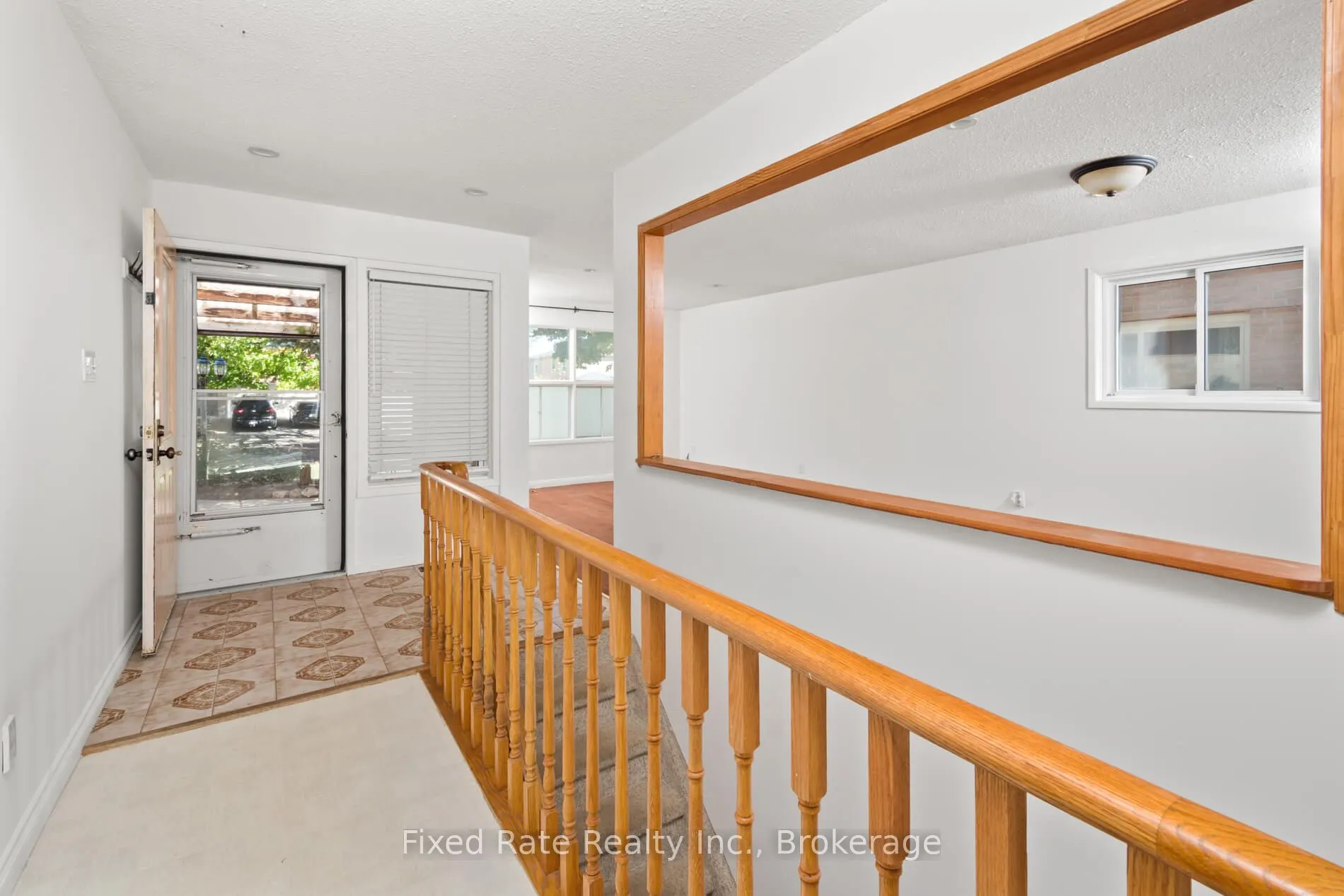 370 Selby Crescent