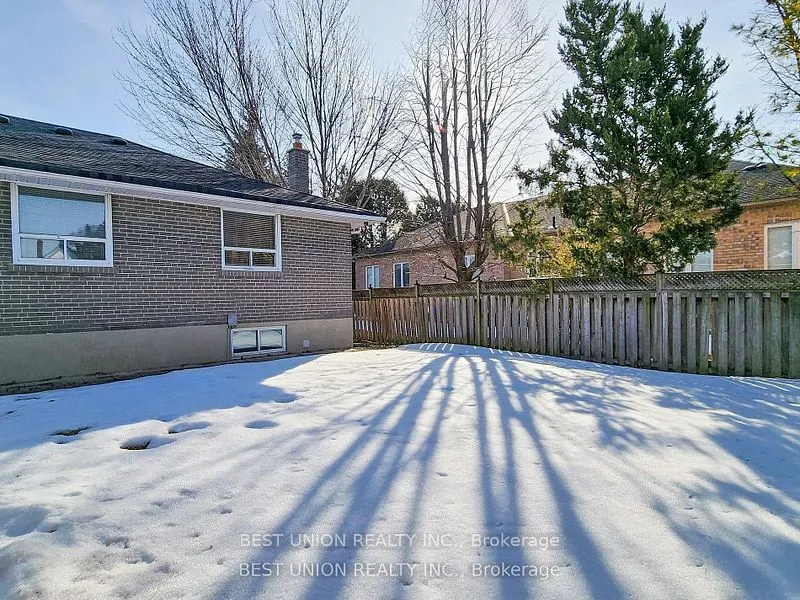 184 Lawrence Avenue