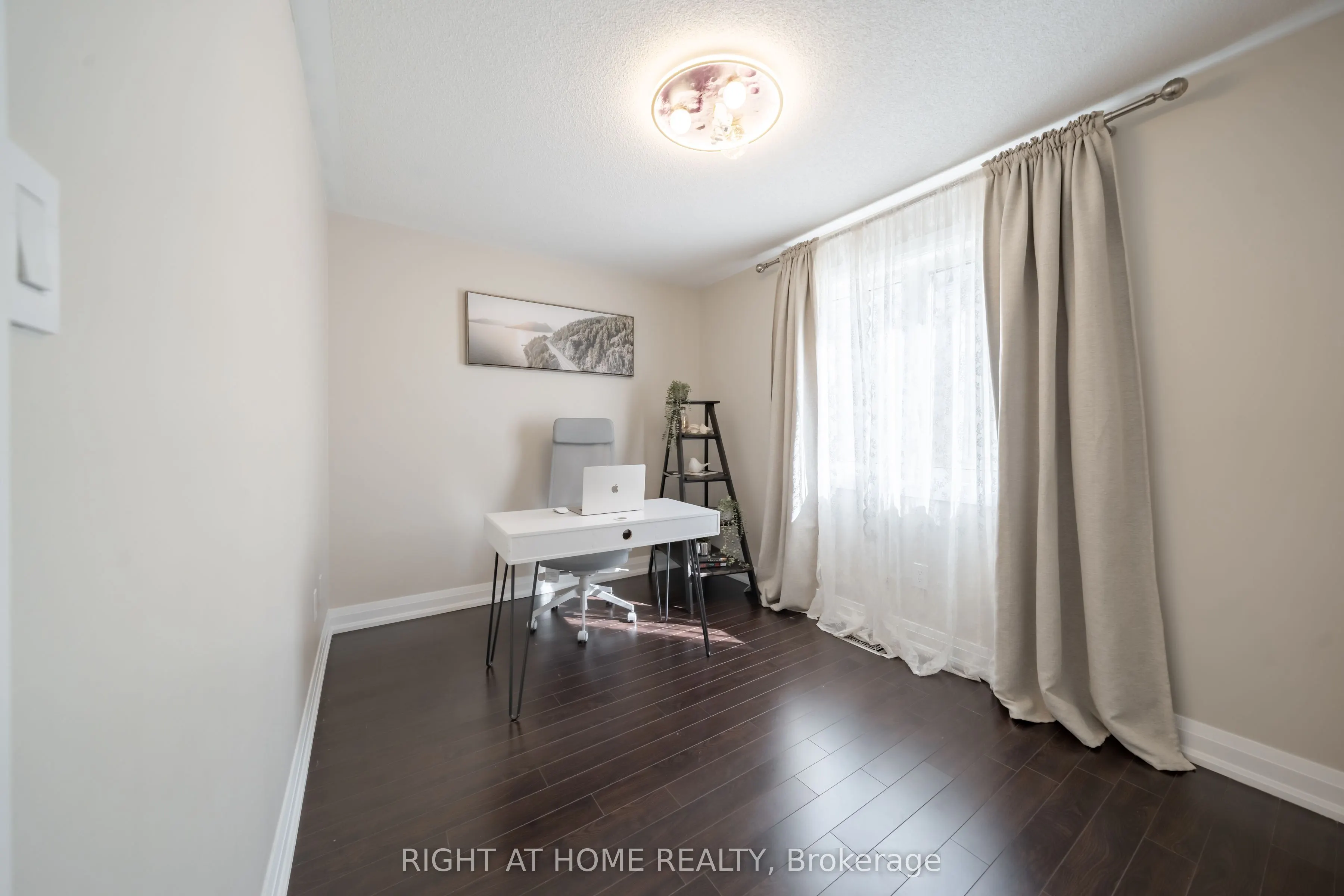 182 Meadowhawk Trail