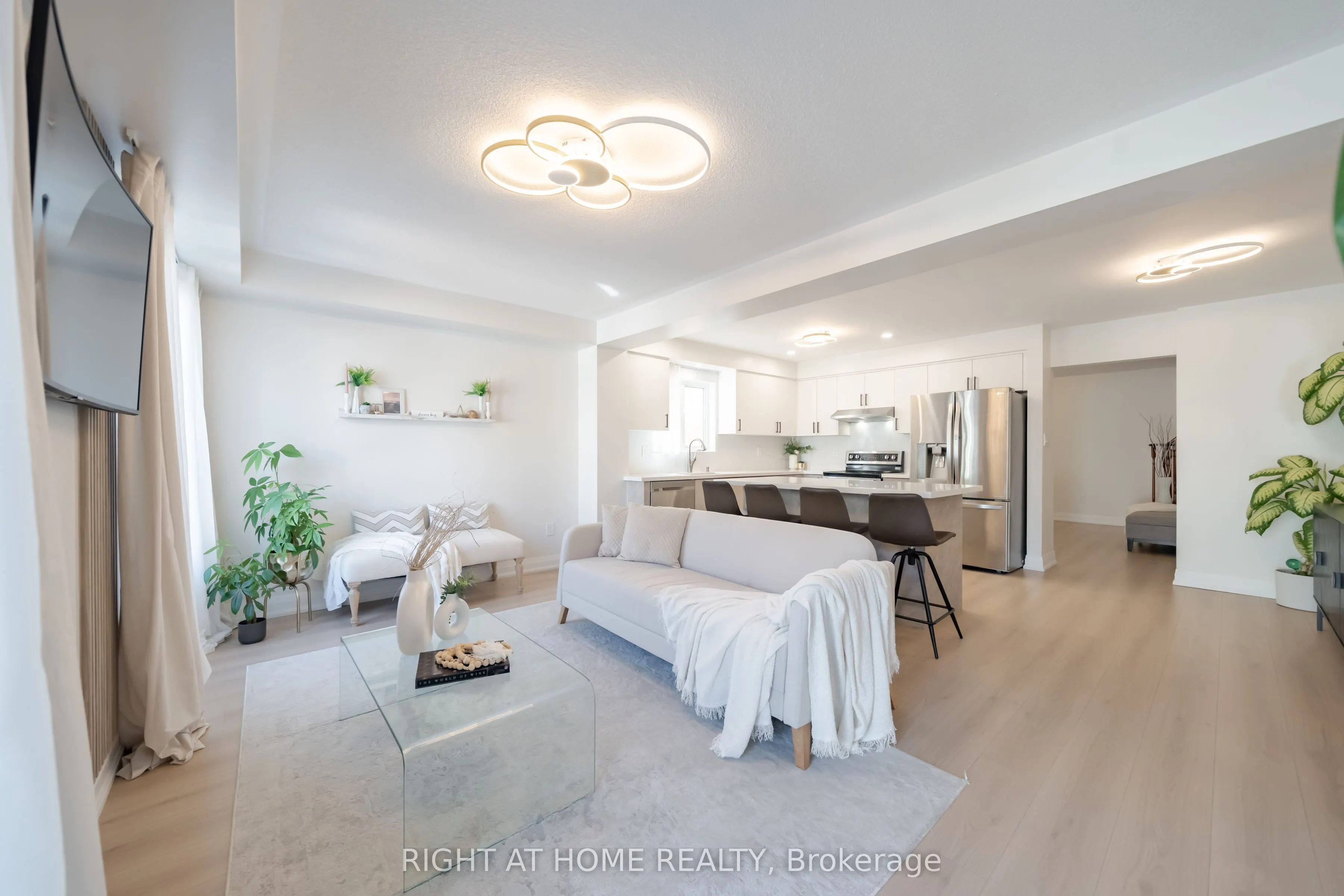 182 Meadowhawk Trail