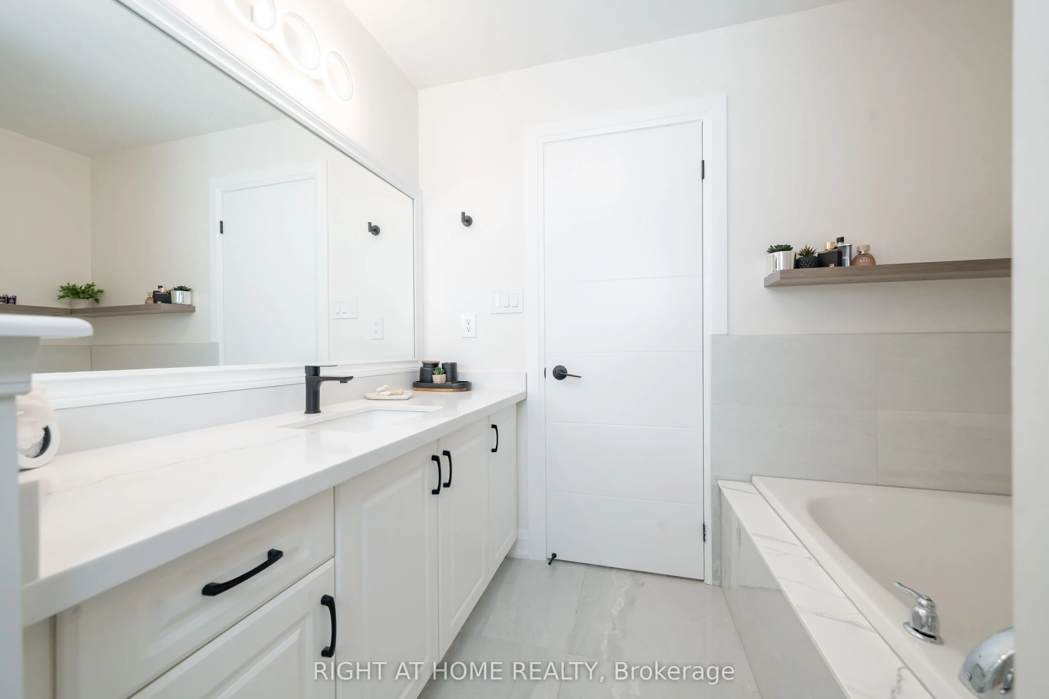 182 Meadowhawk Trail