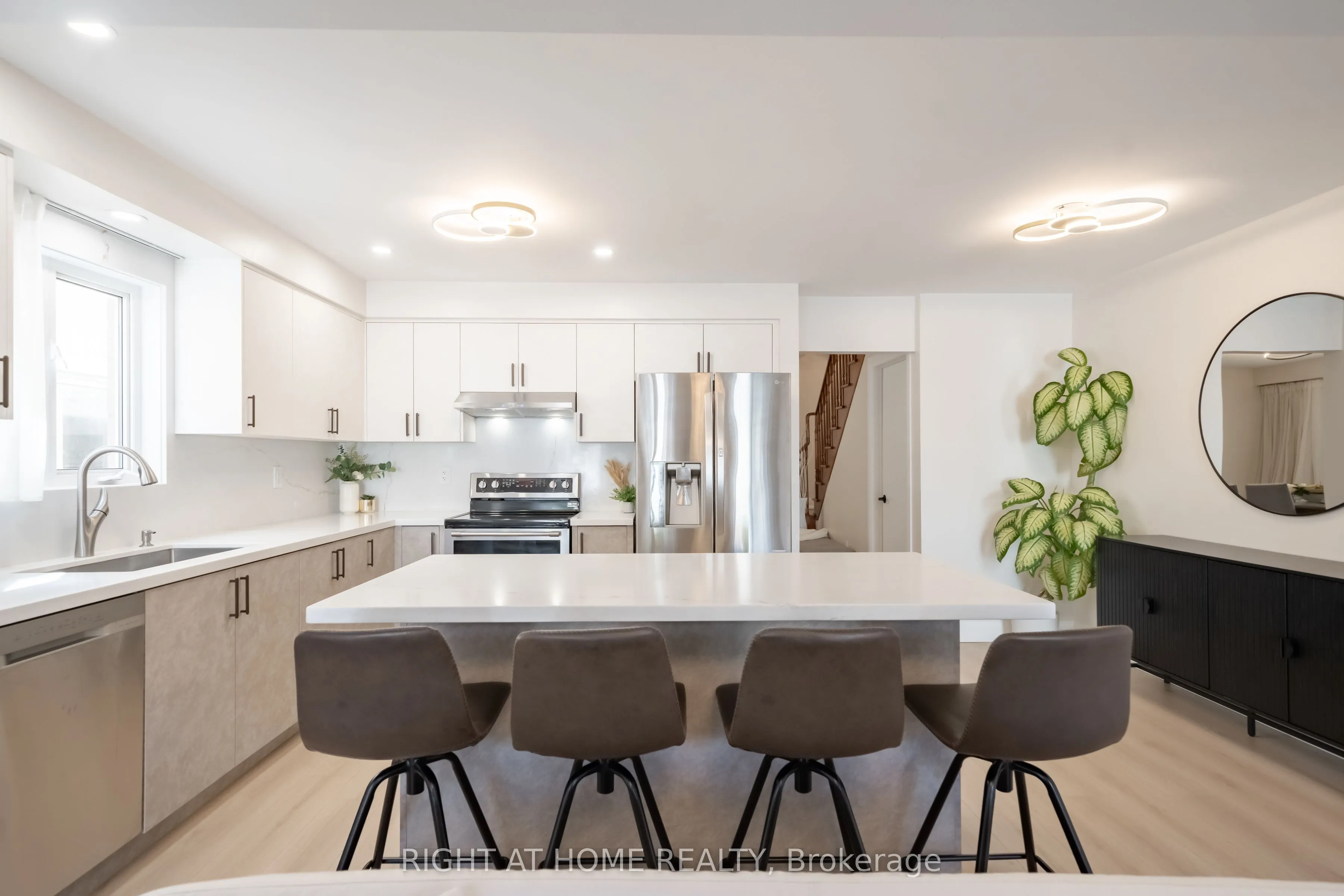 182 Meadowhawk Trail