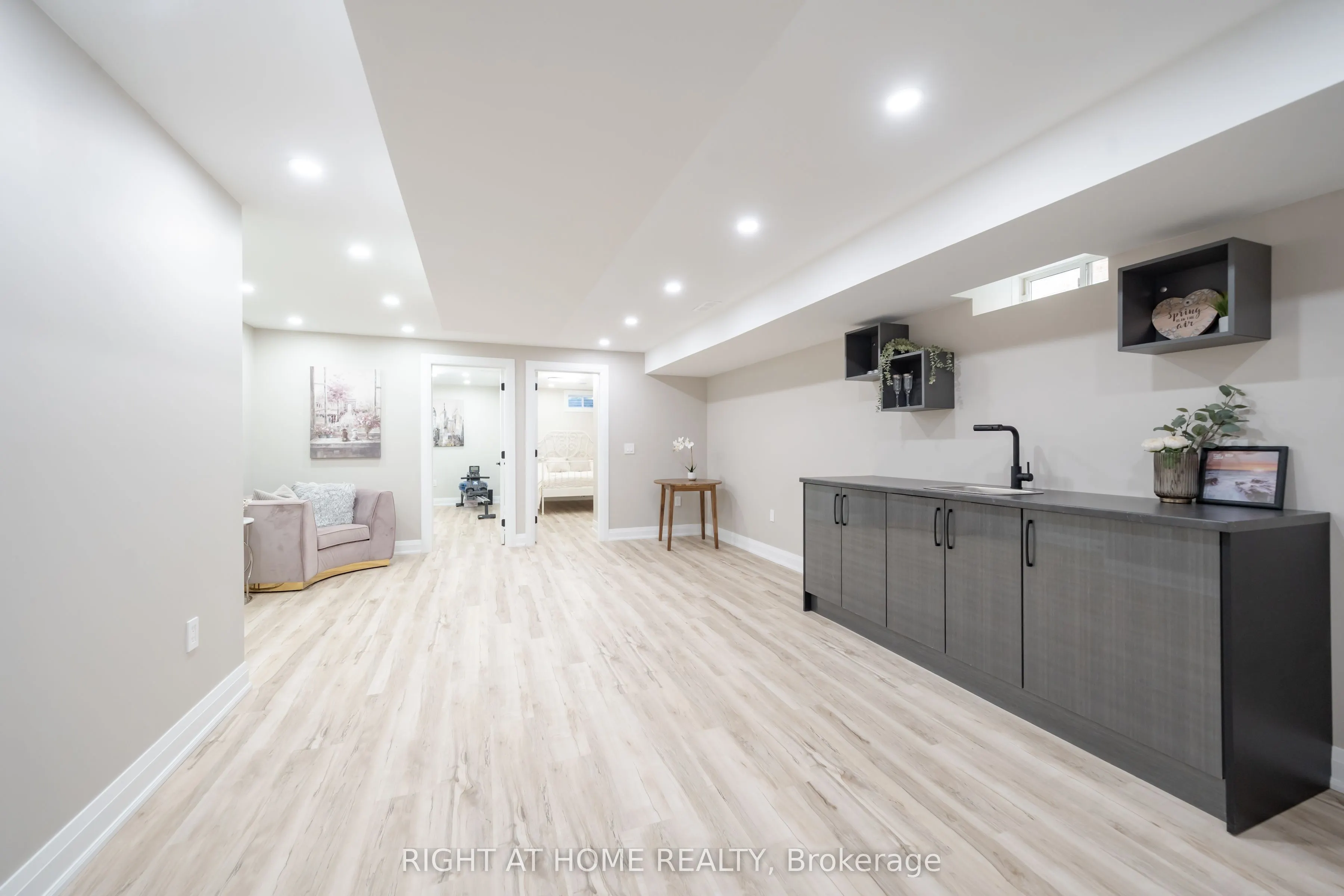 182 Meadowhawk Trail