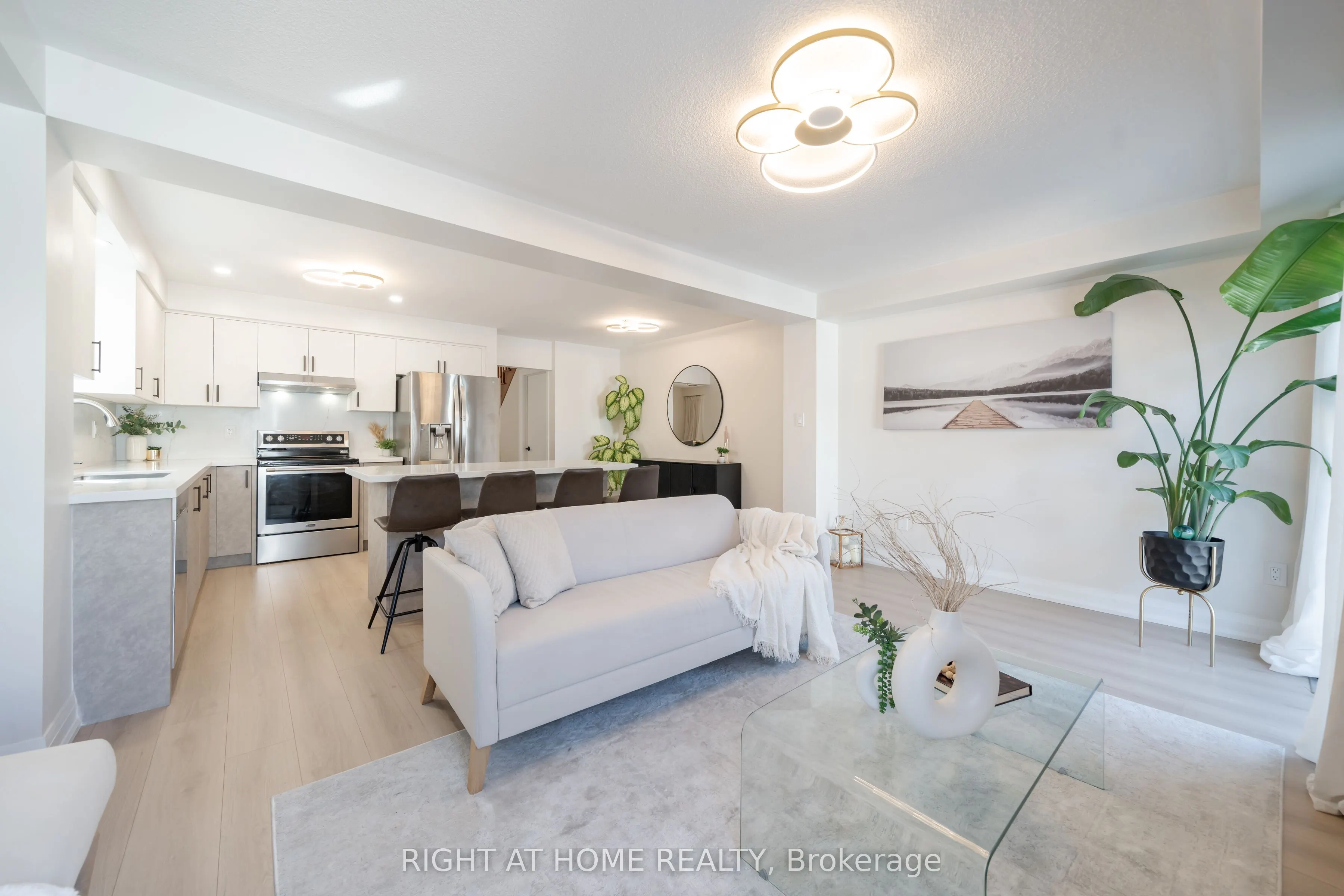 182 Meadowhawk Trail