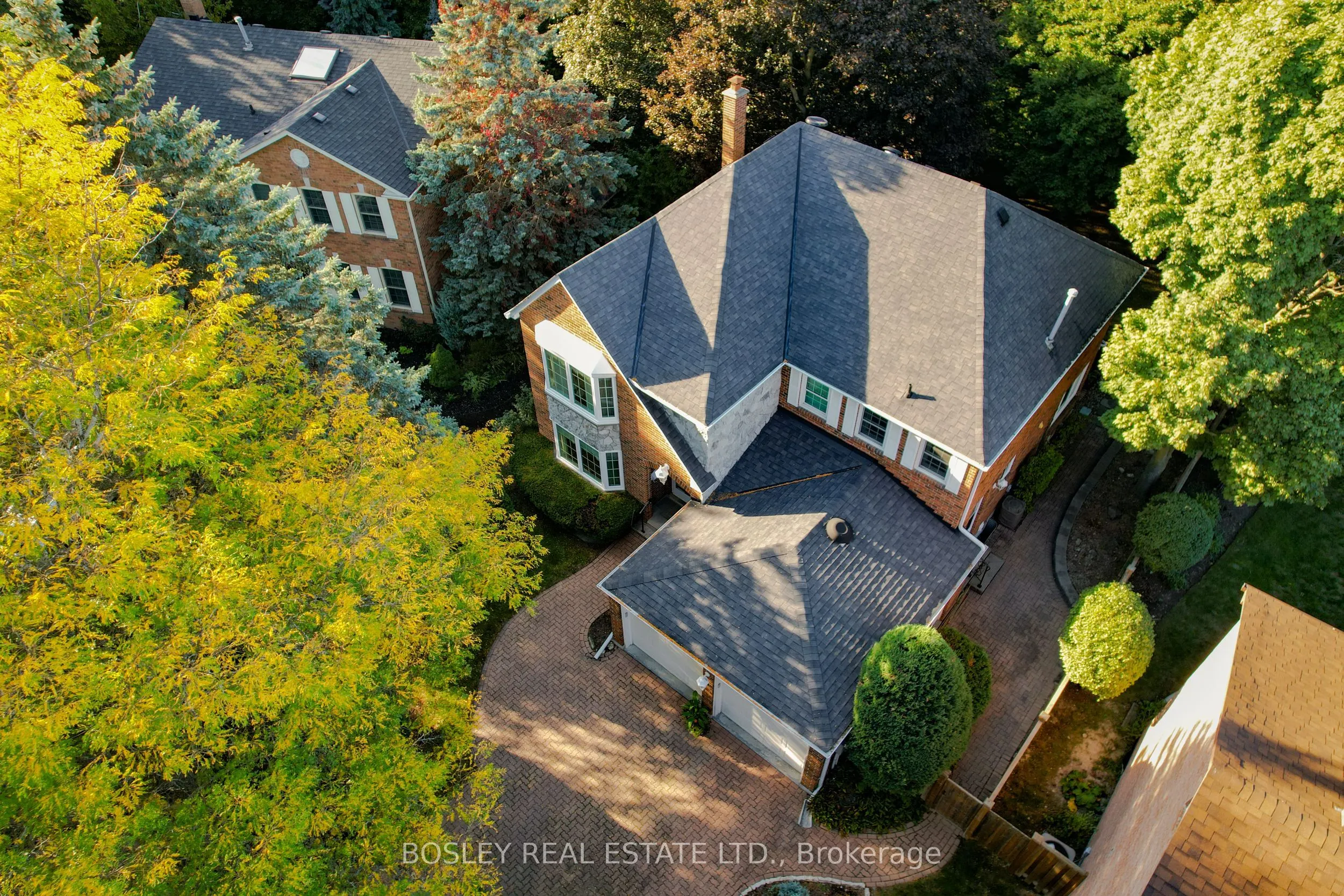 8 Roverdale Court
