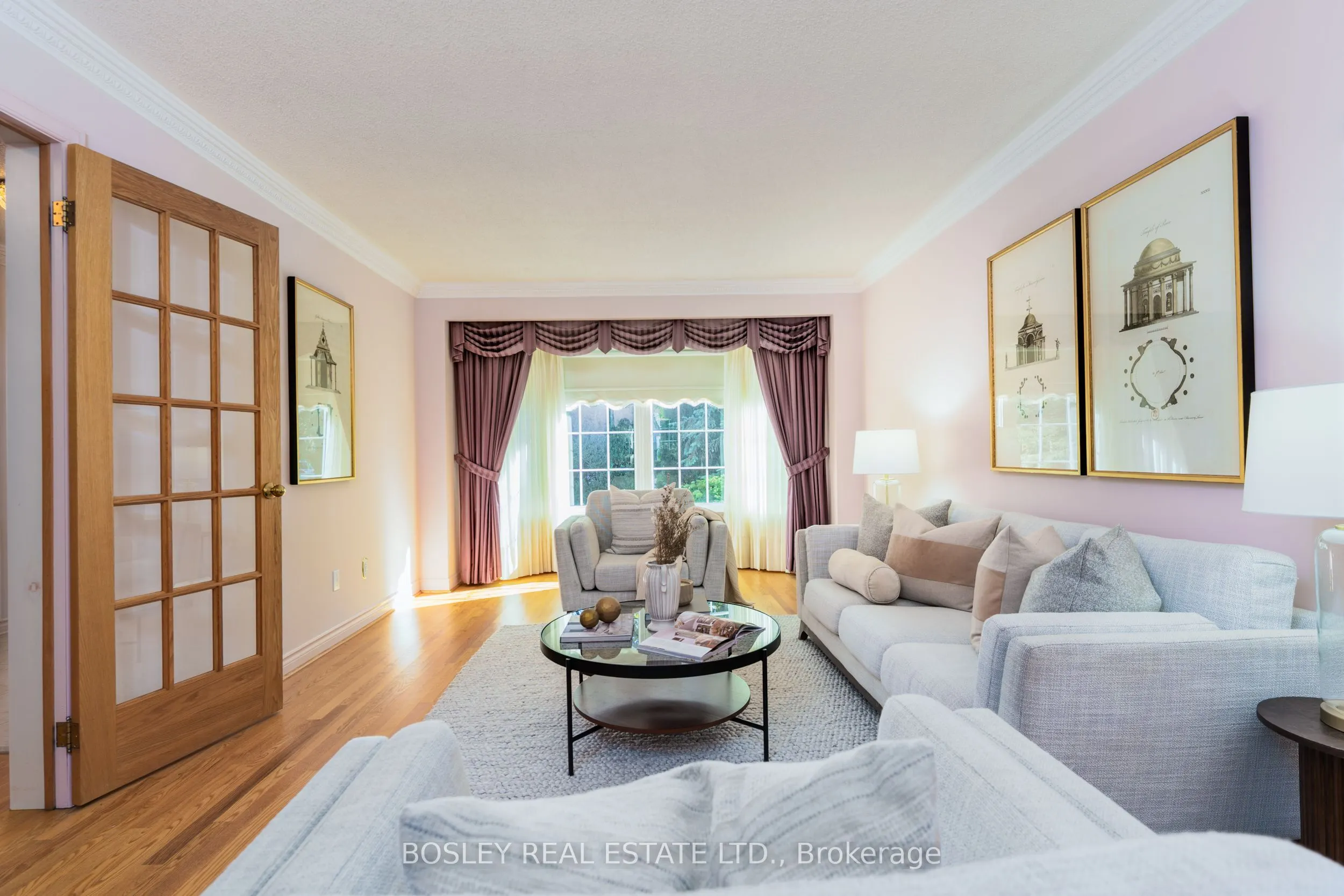8 Roverdale Court