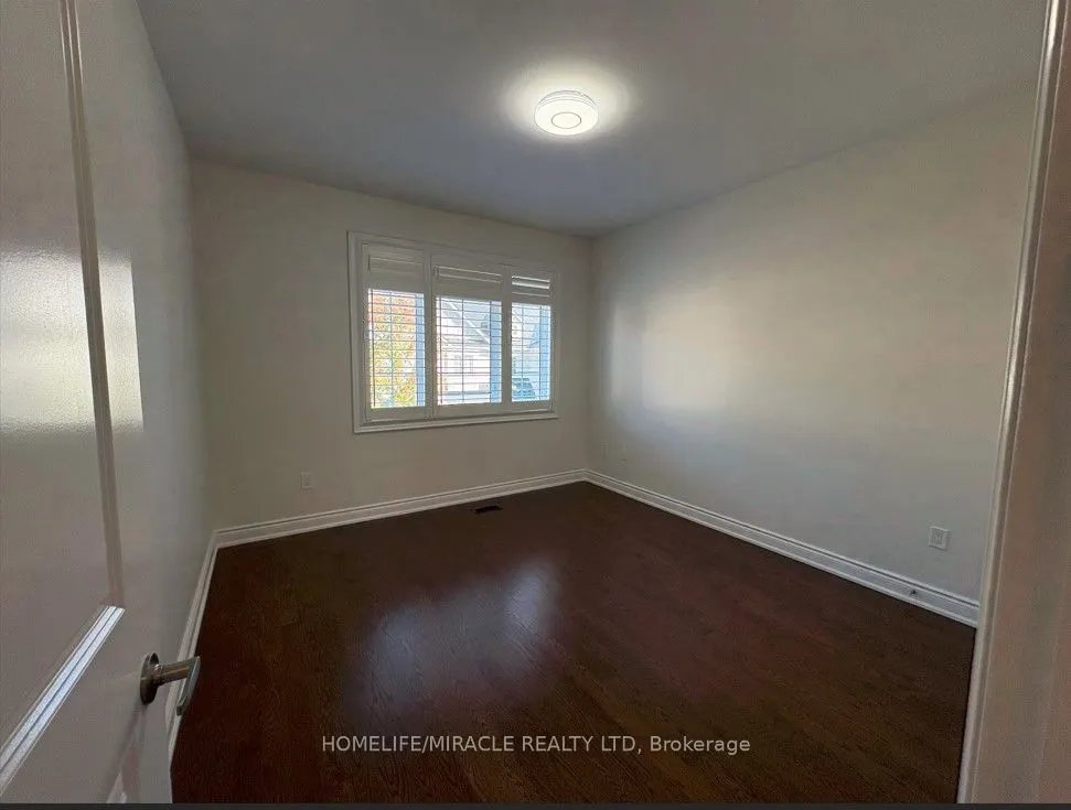 72 Ruffle Lane