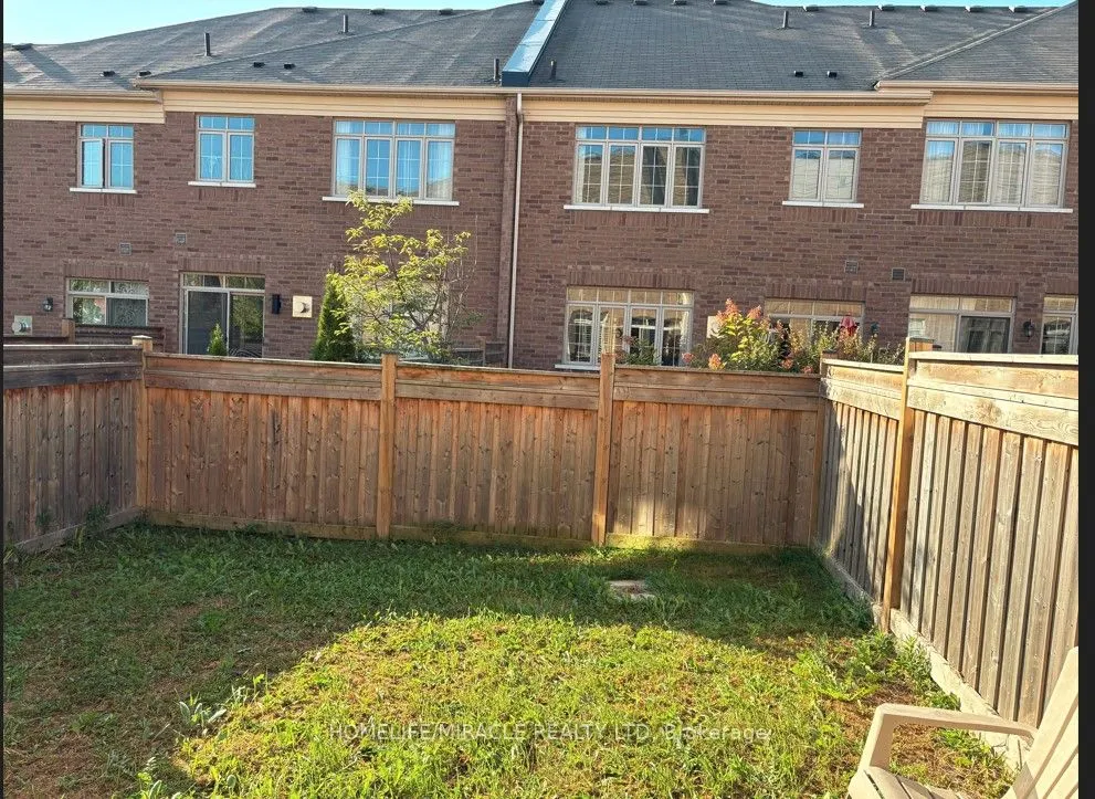 72 Ruffle Lane
