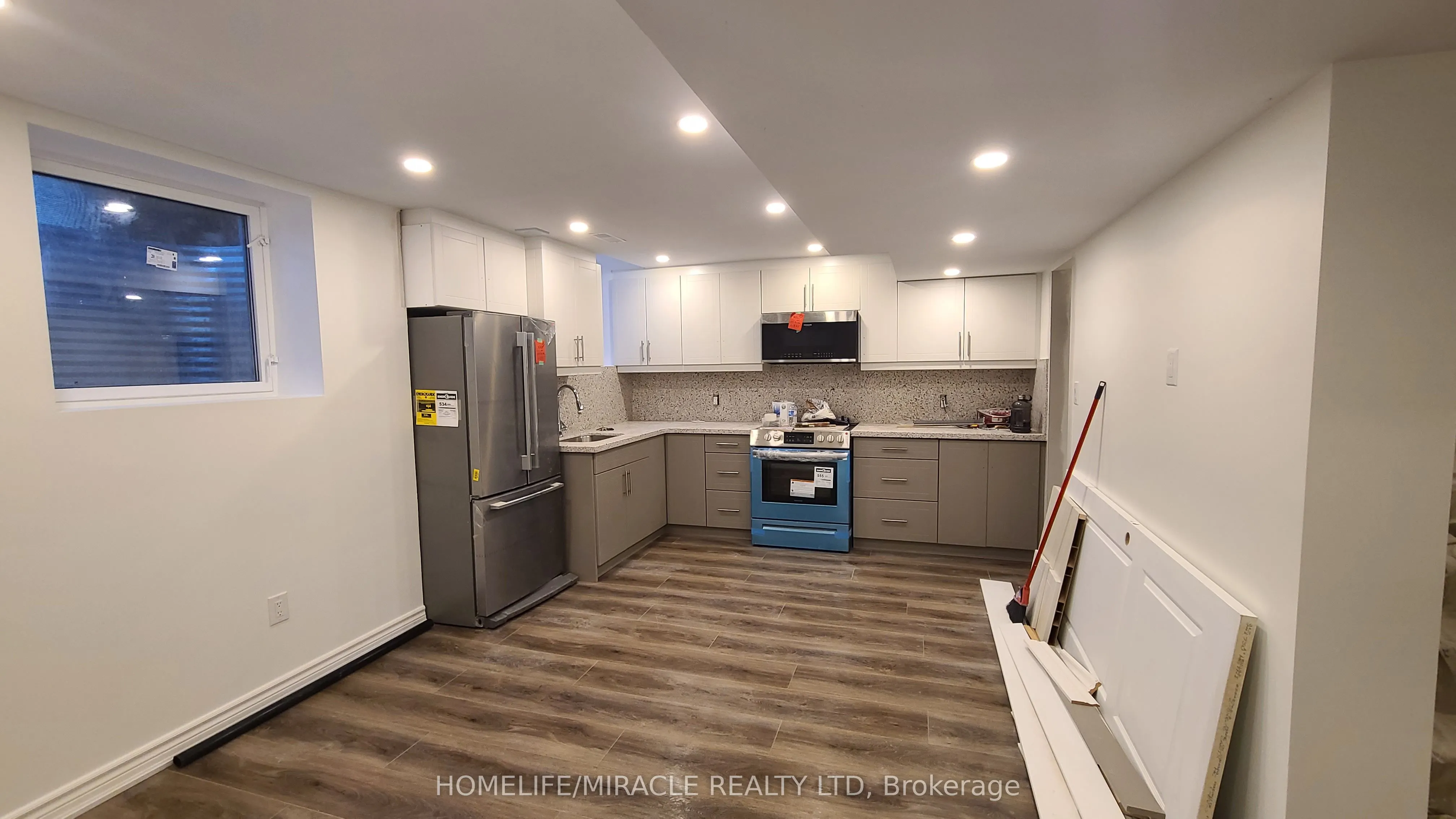 35 Vellore Woods Boulevard