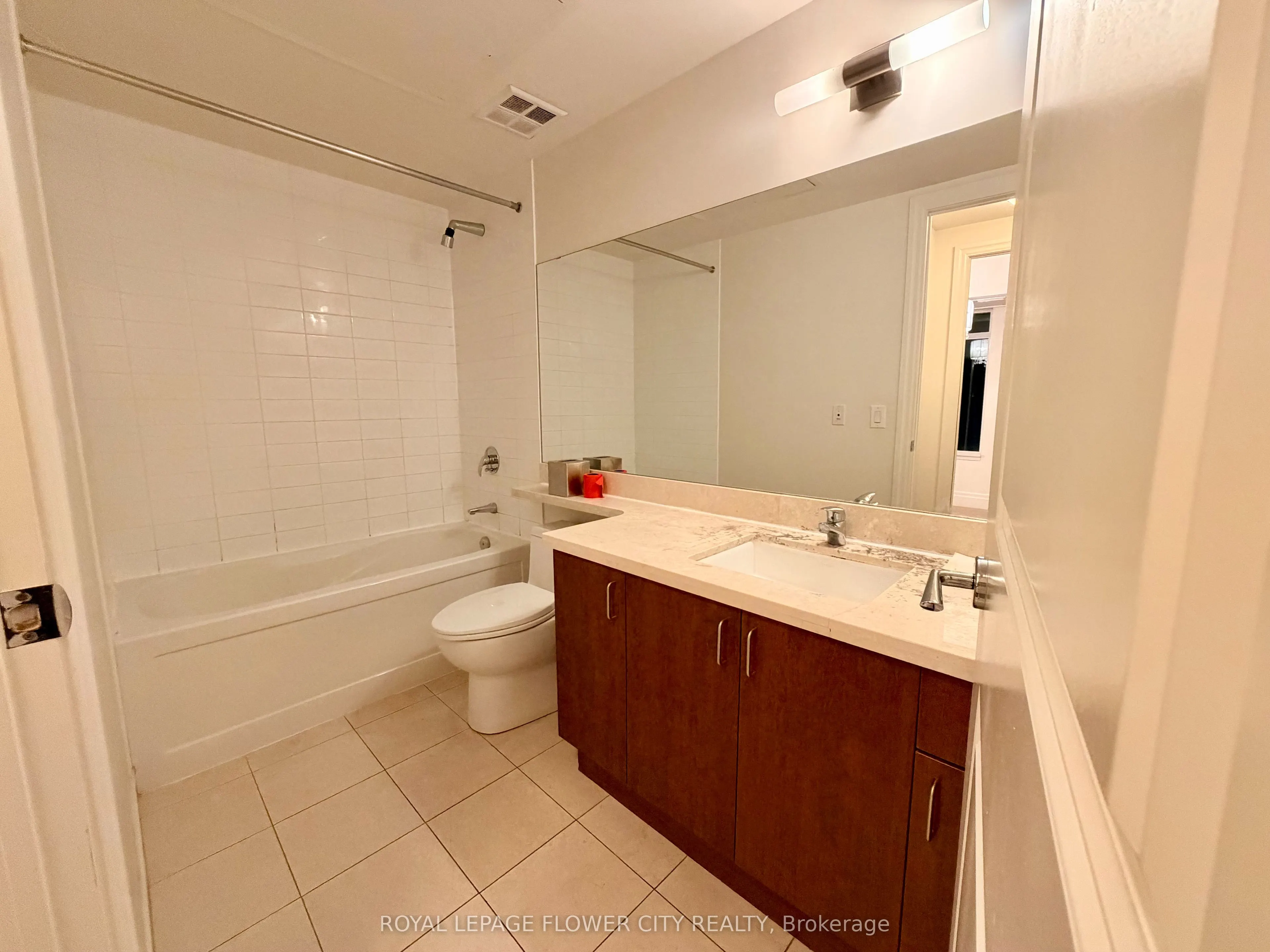 111 Upper duke Crescent, #503