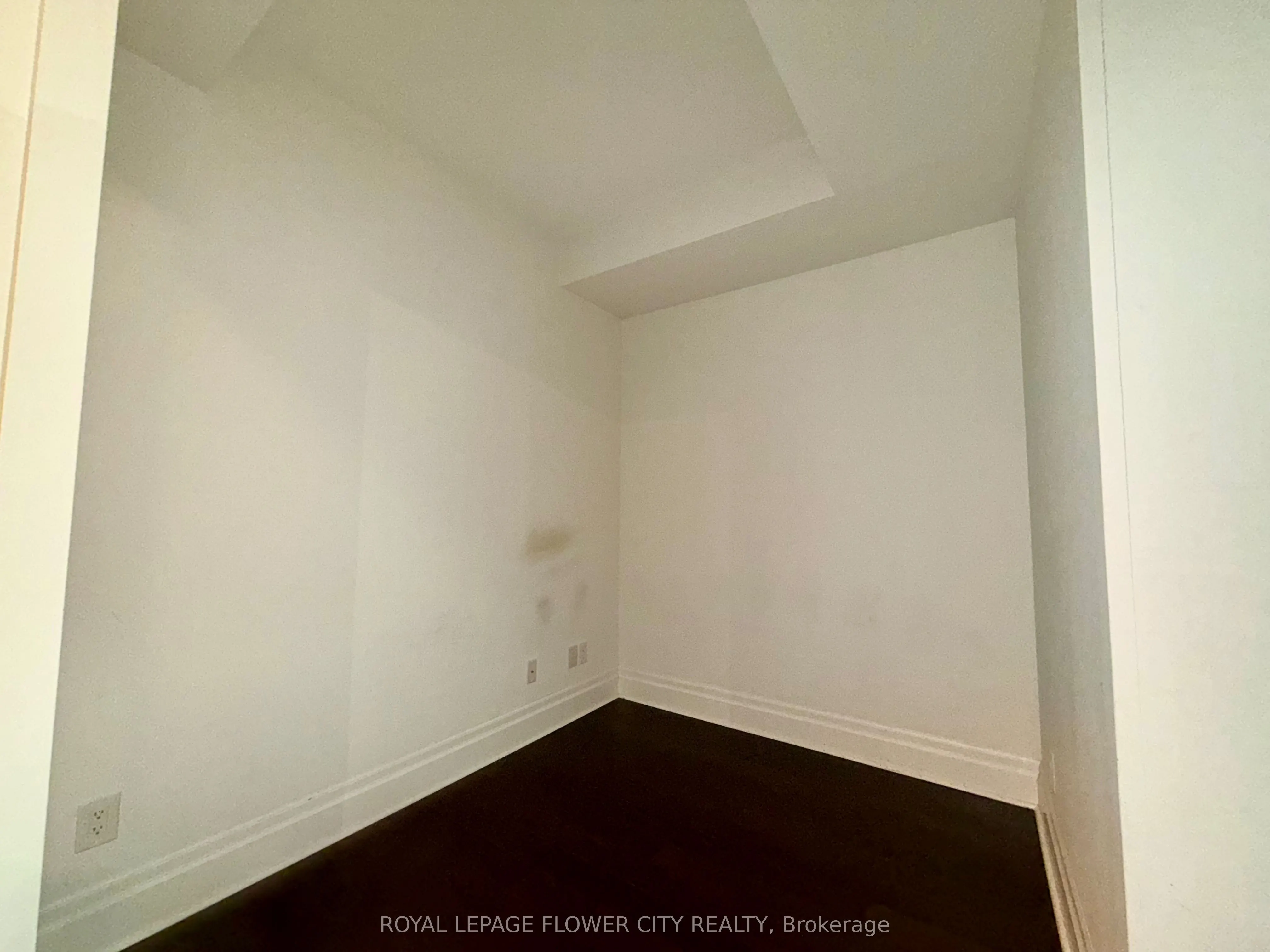 111 Upper duke Crescent, #503