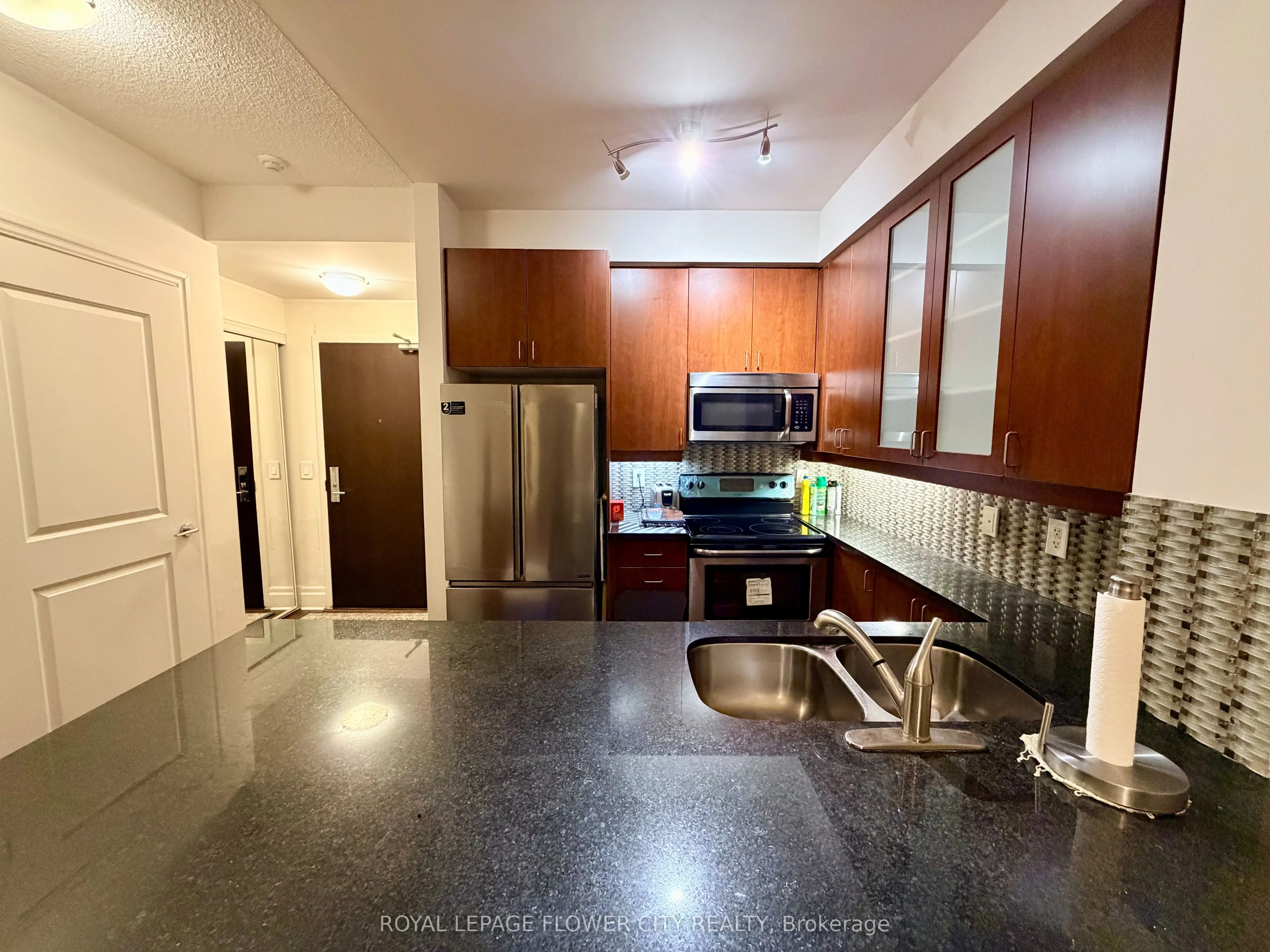 111 Upper duke Crescent, #503