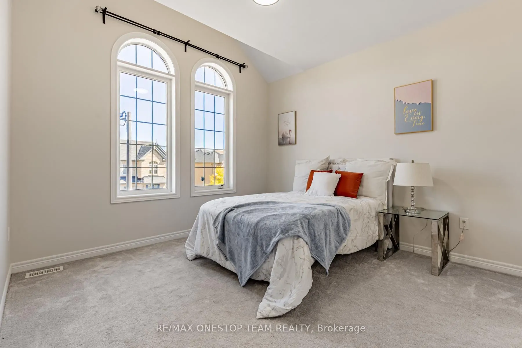 16 Nocturne Avenue