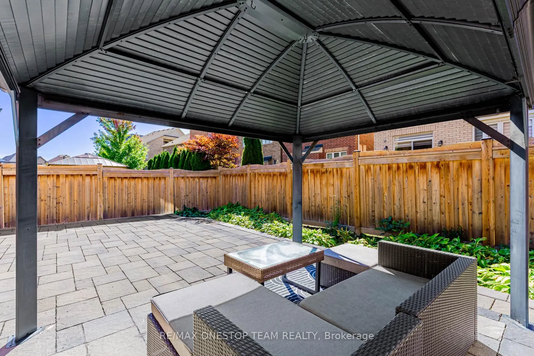 16 Nocturne Avenue