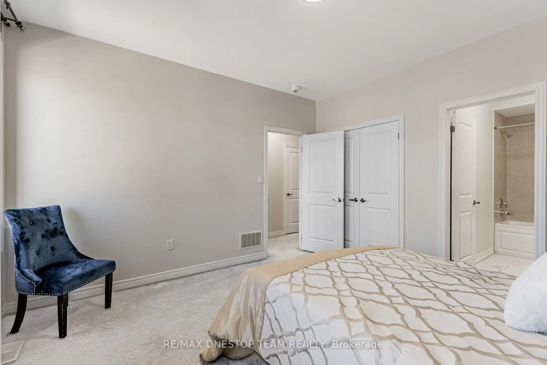 16 Nocturne Avenue