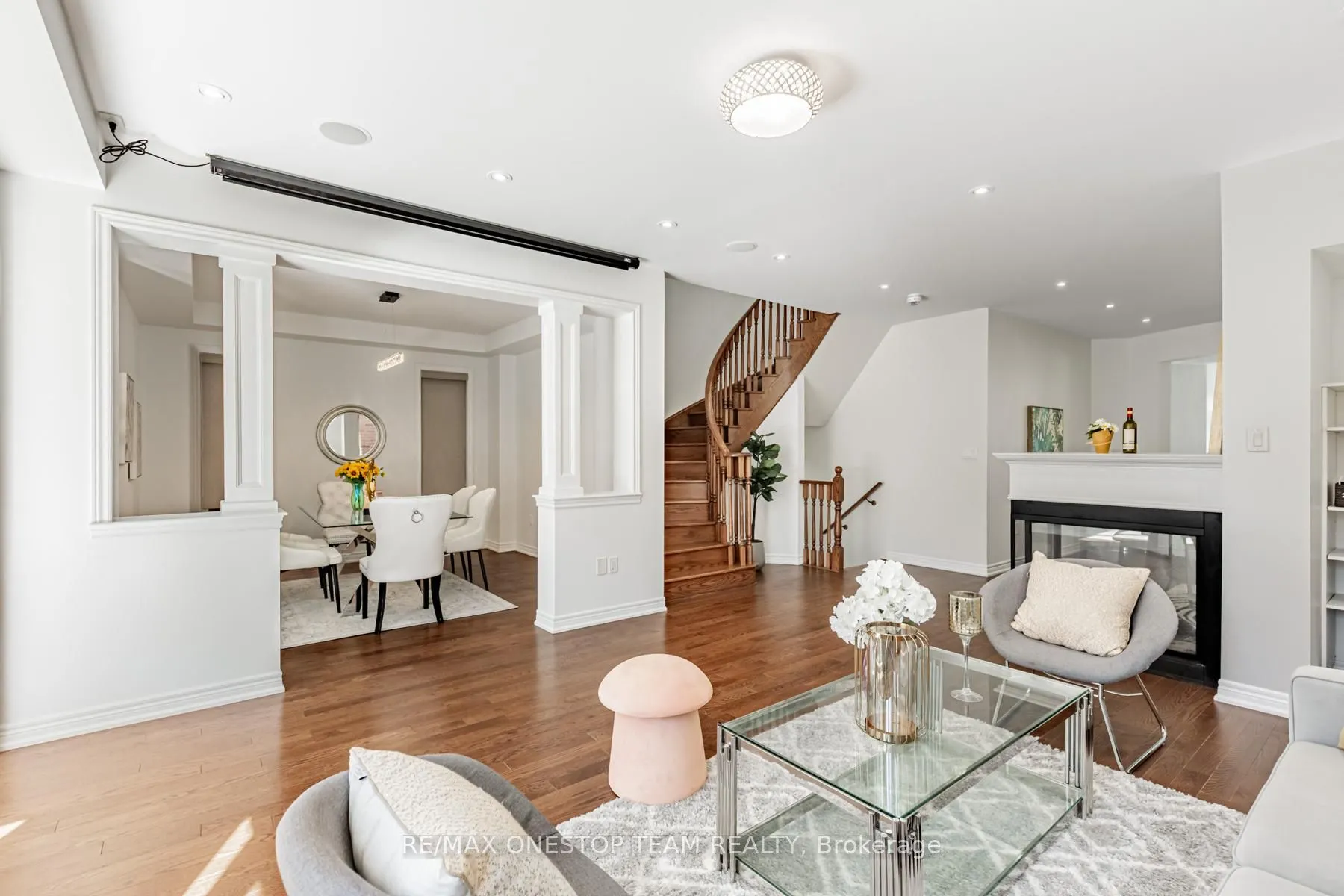 16 Nocturne Avenue