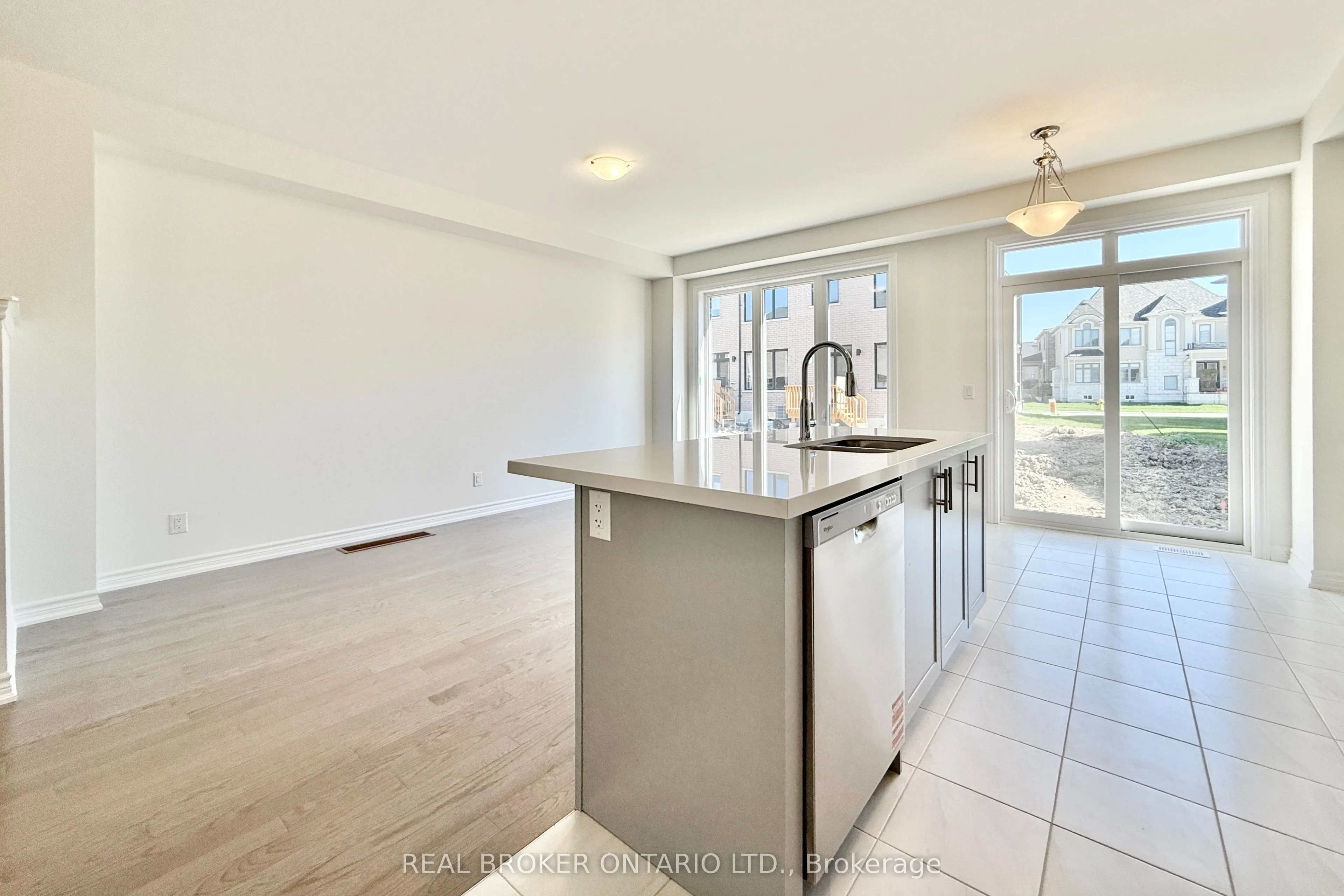 17 Freeman Williams Street