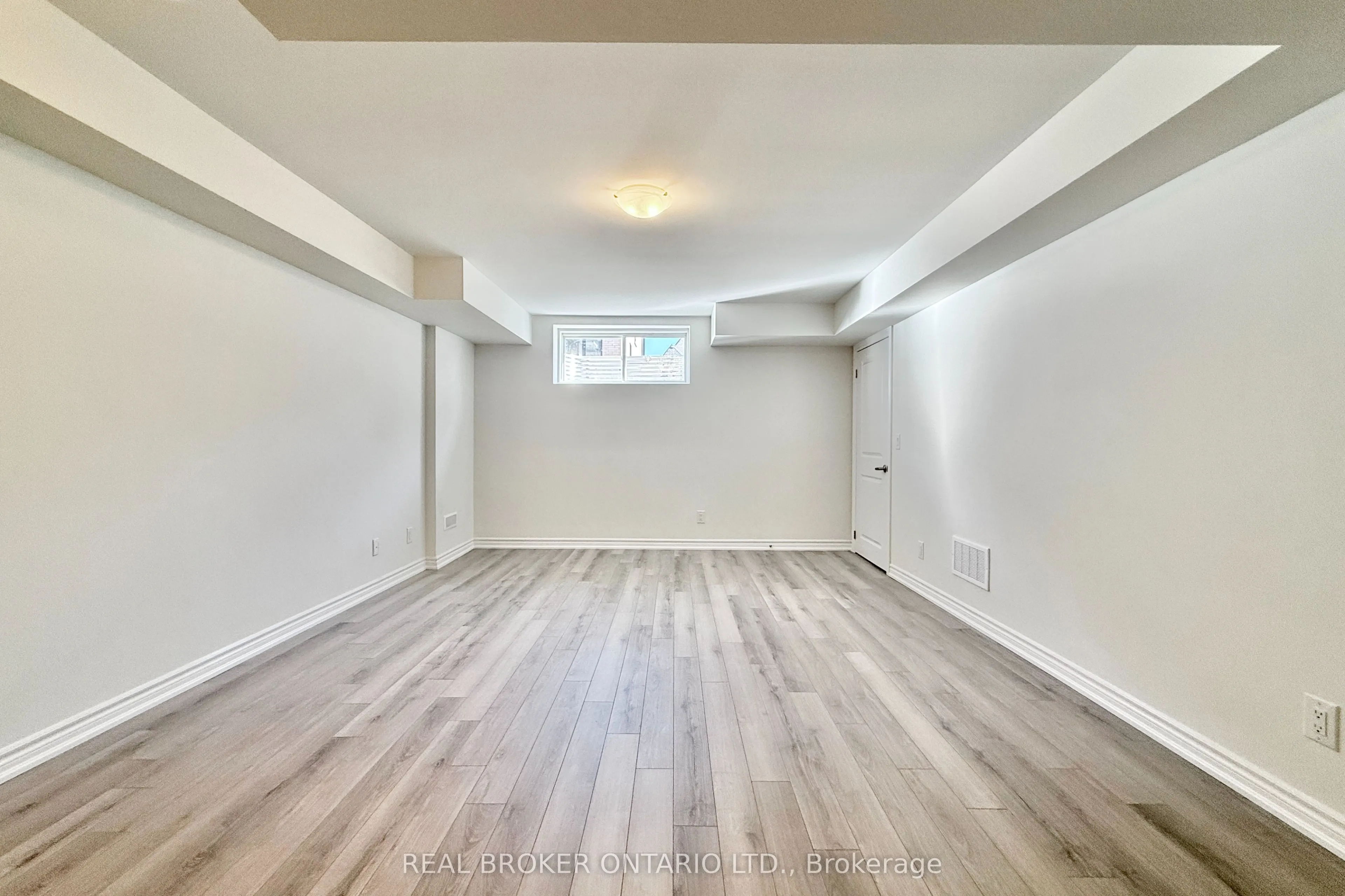 17 Freeman Williams Street