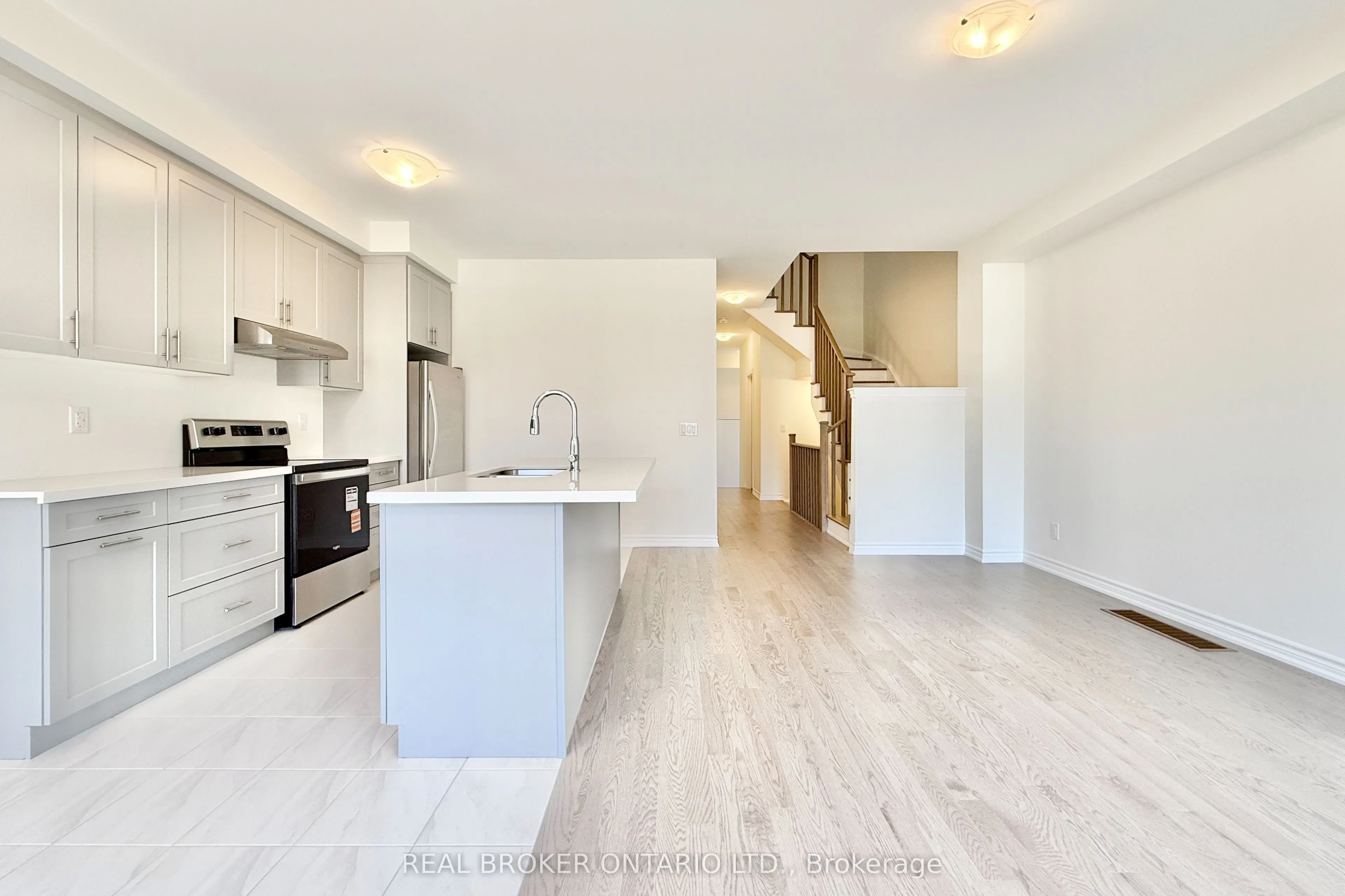 17 Freeman Williams Street