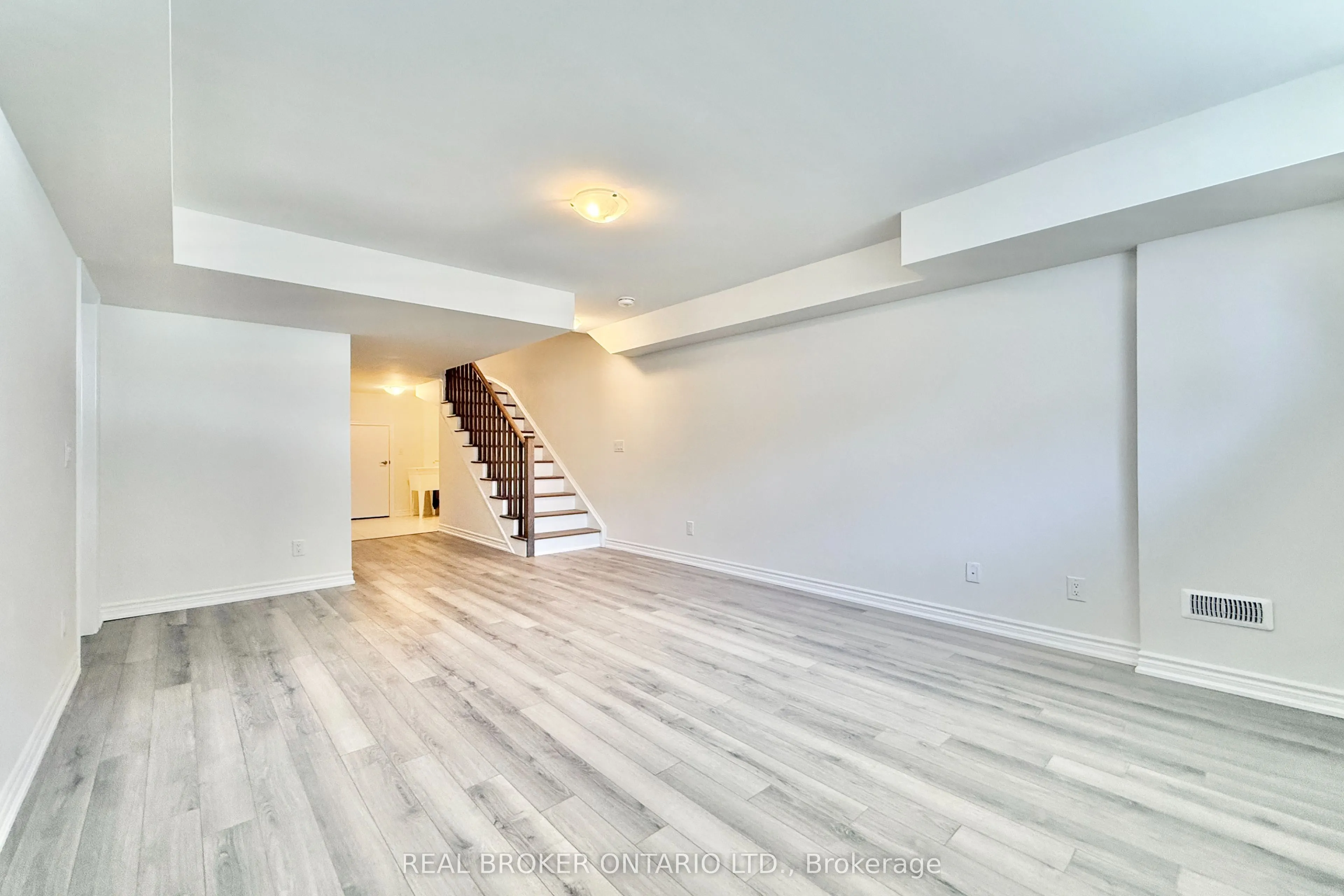 17 Freeman Williams Street