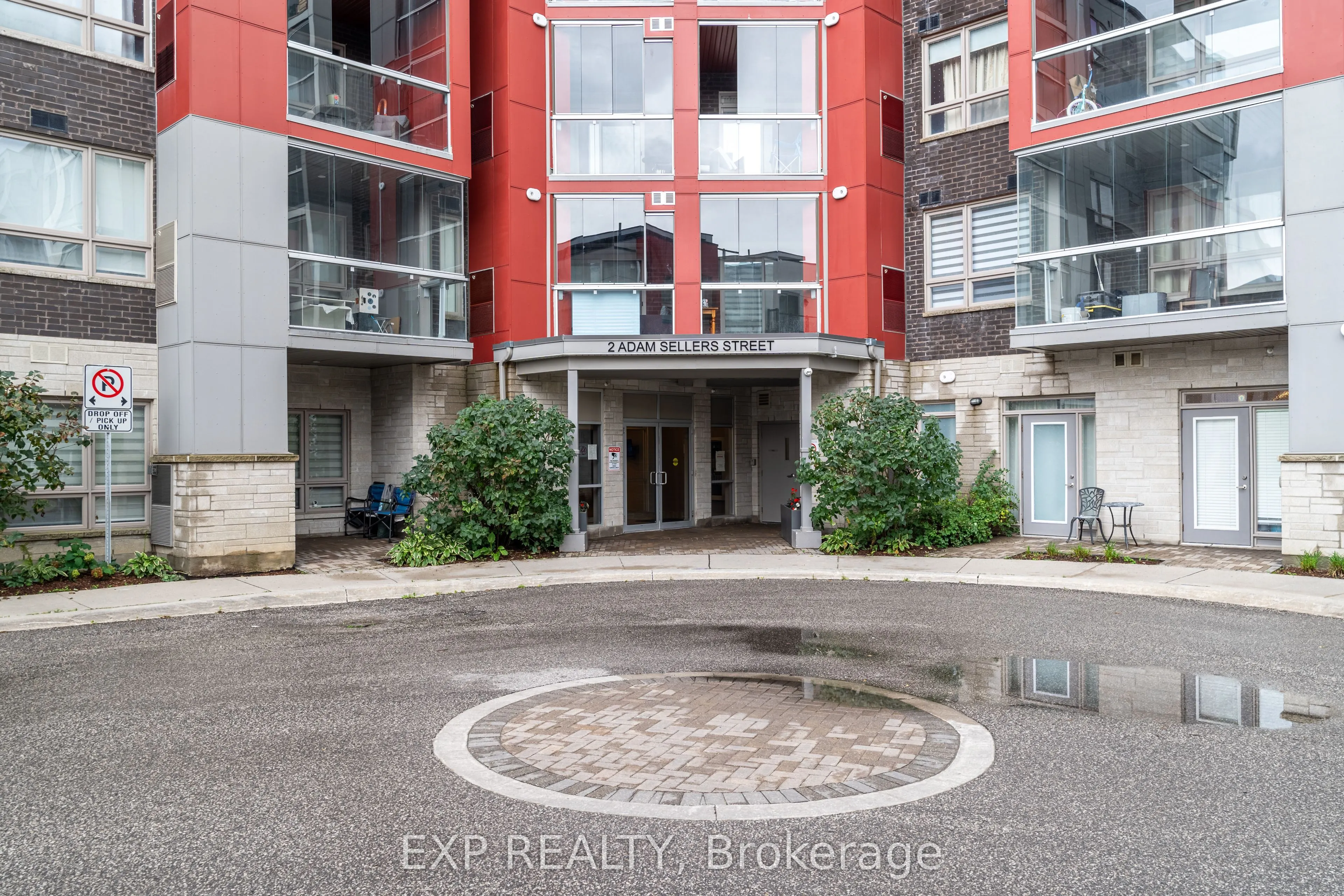 2 Adam Sellers Street, #401
