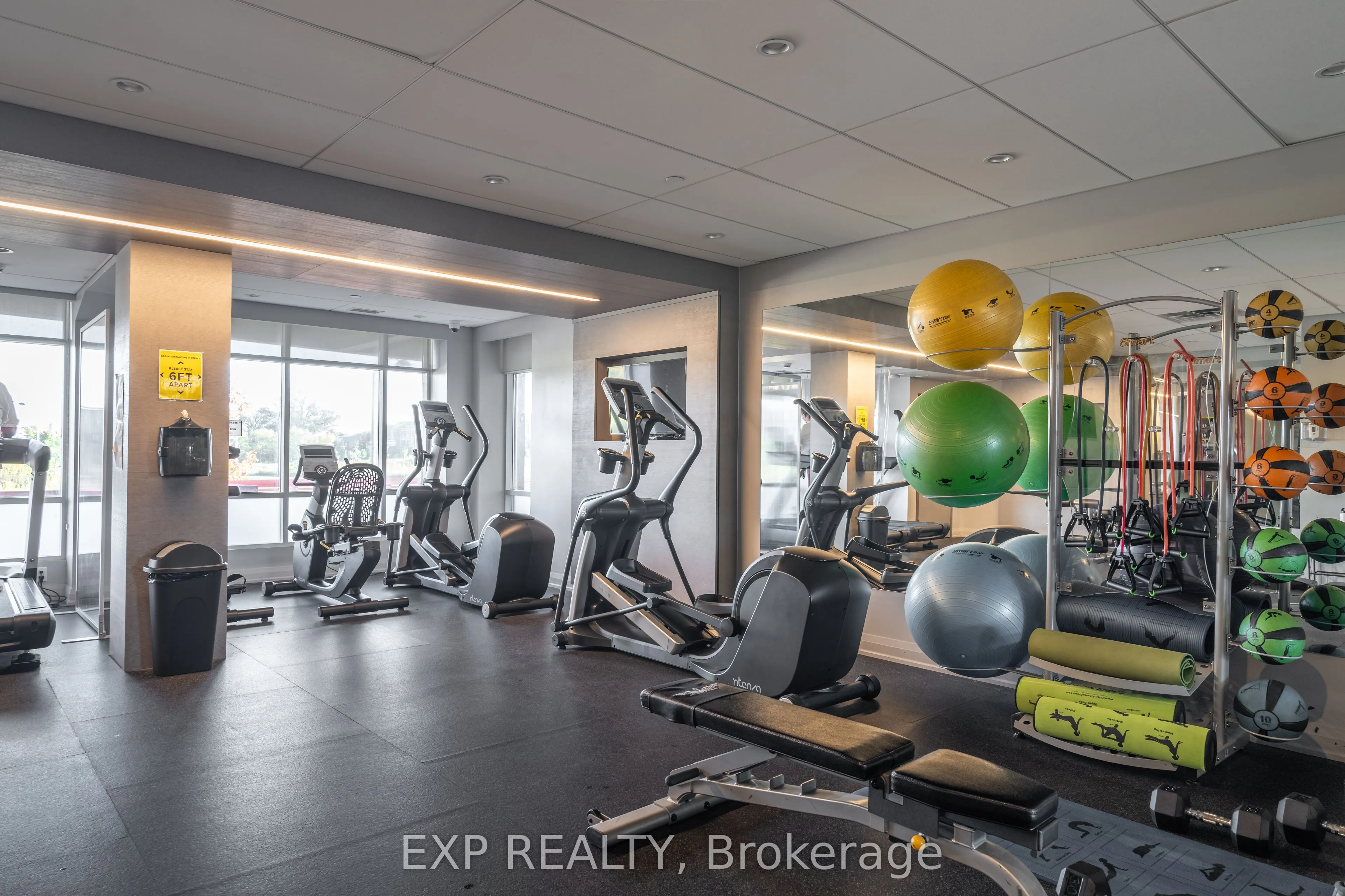 2 Adam Sellers Street, #401