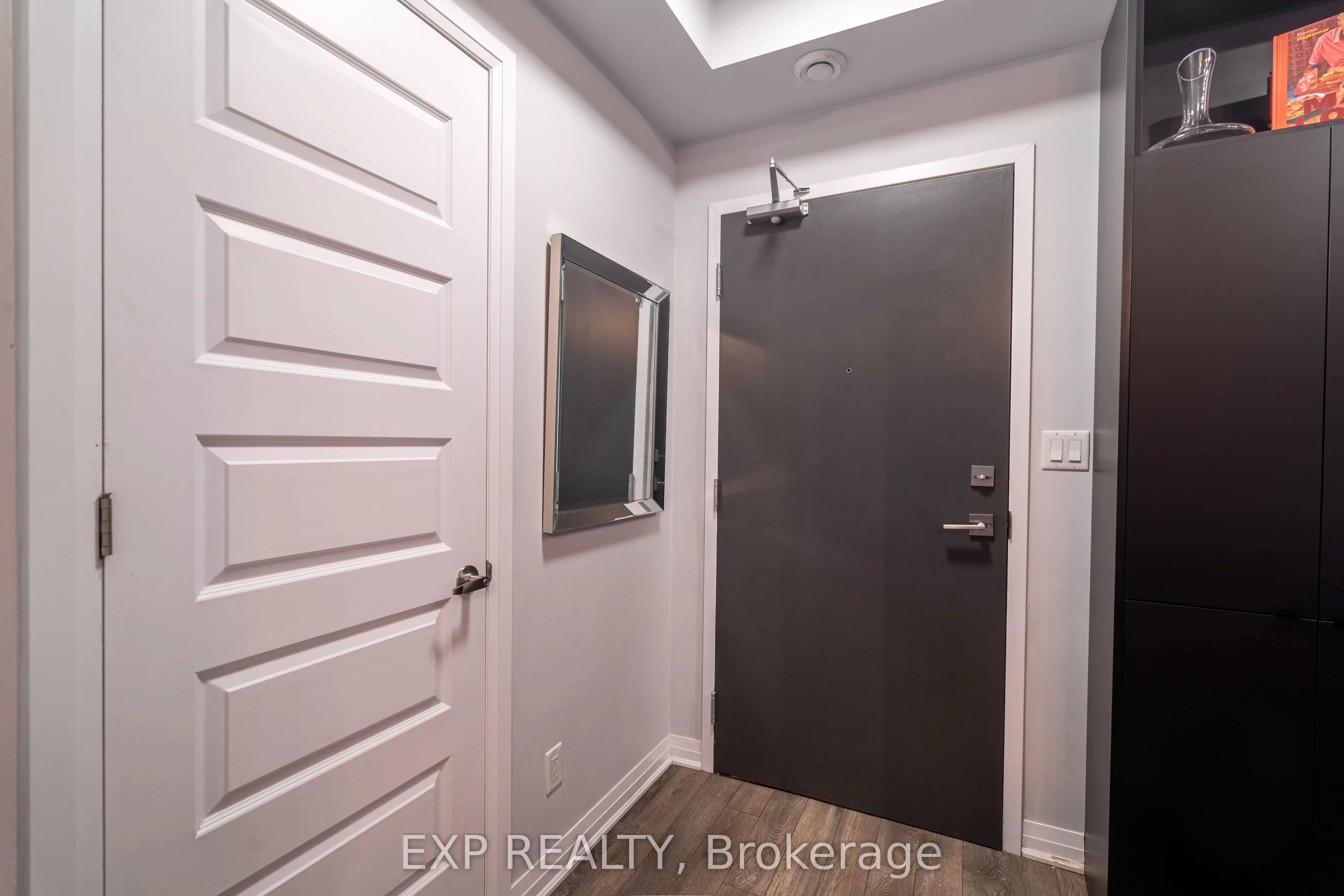 2 Adam Sellers Street, #401