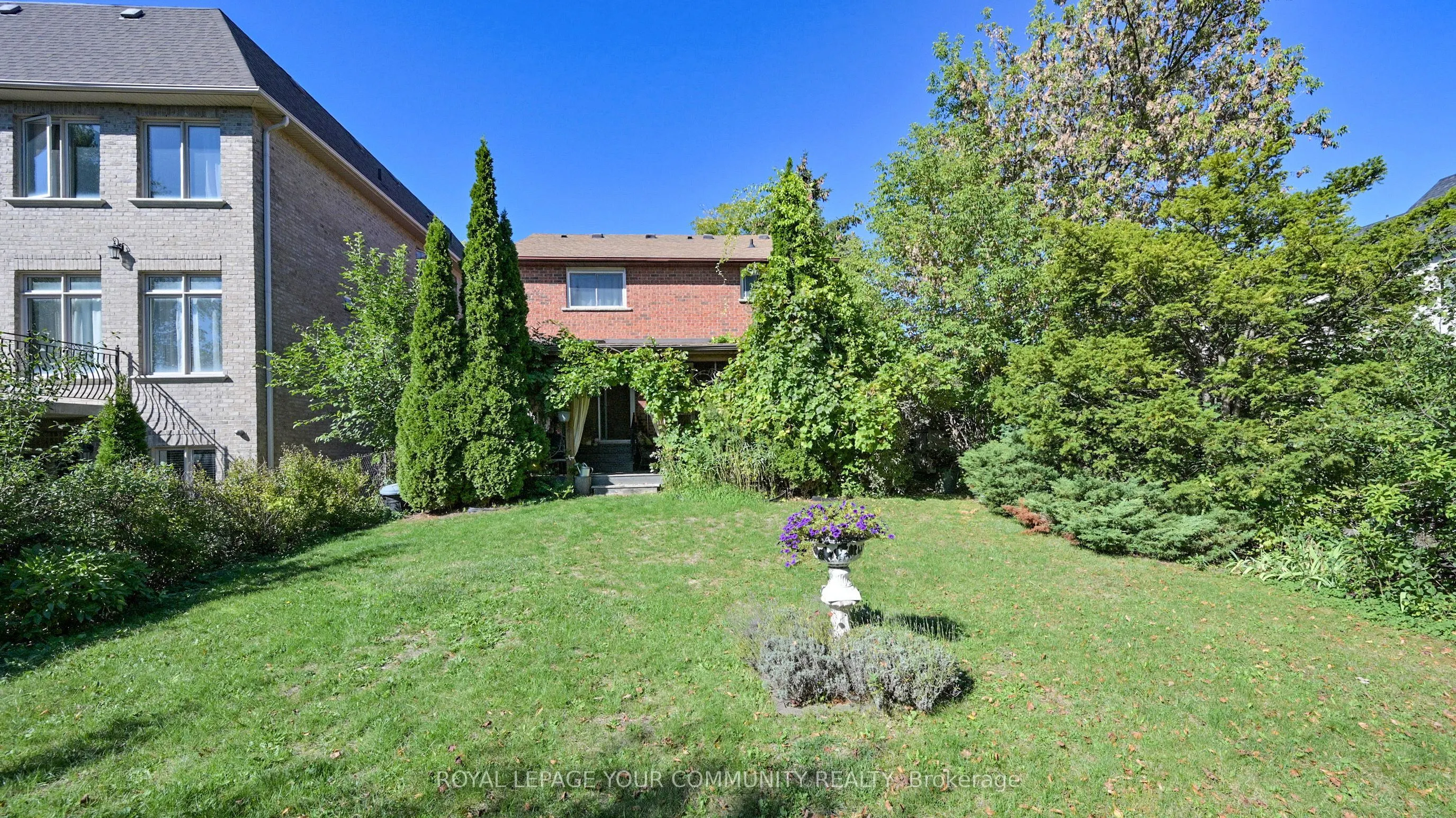 19 Roosevelt Drive