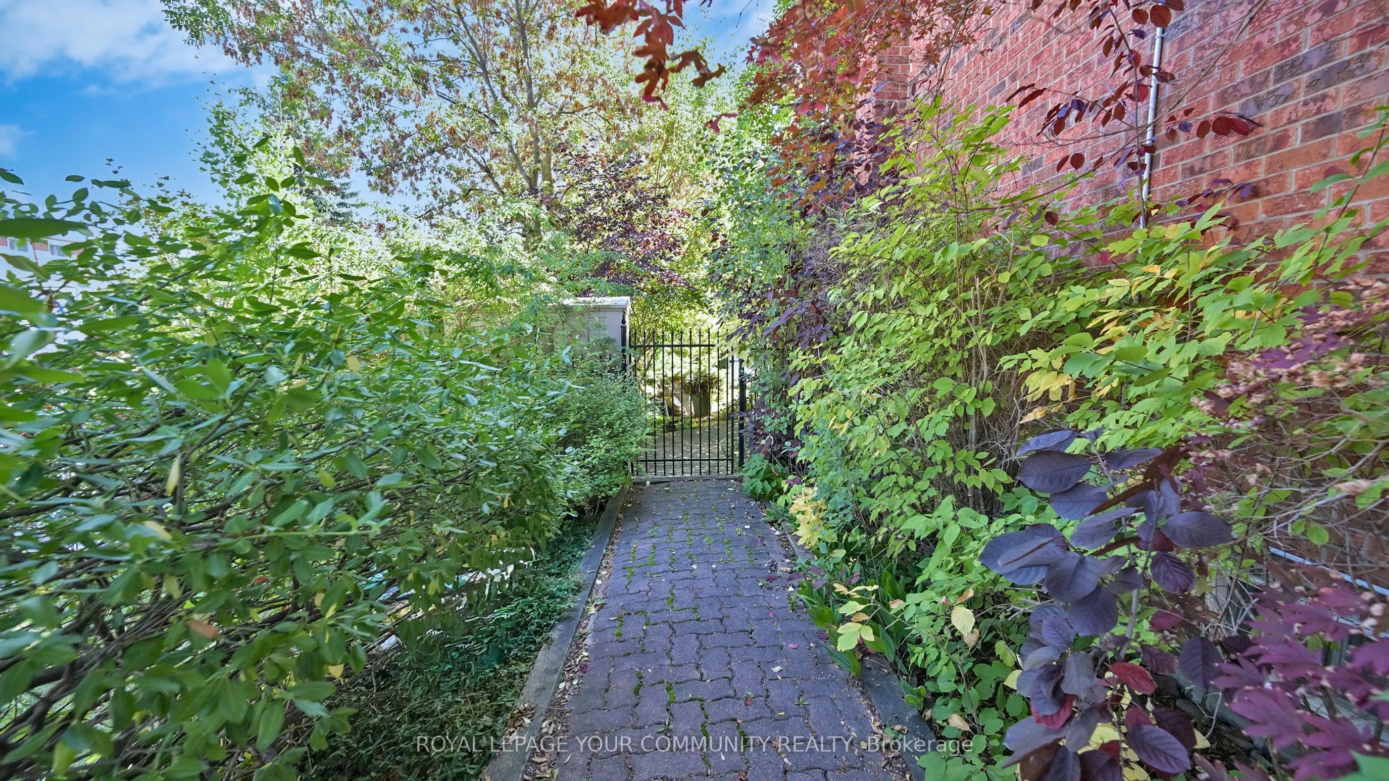 19 Roosevelt Drive