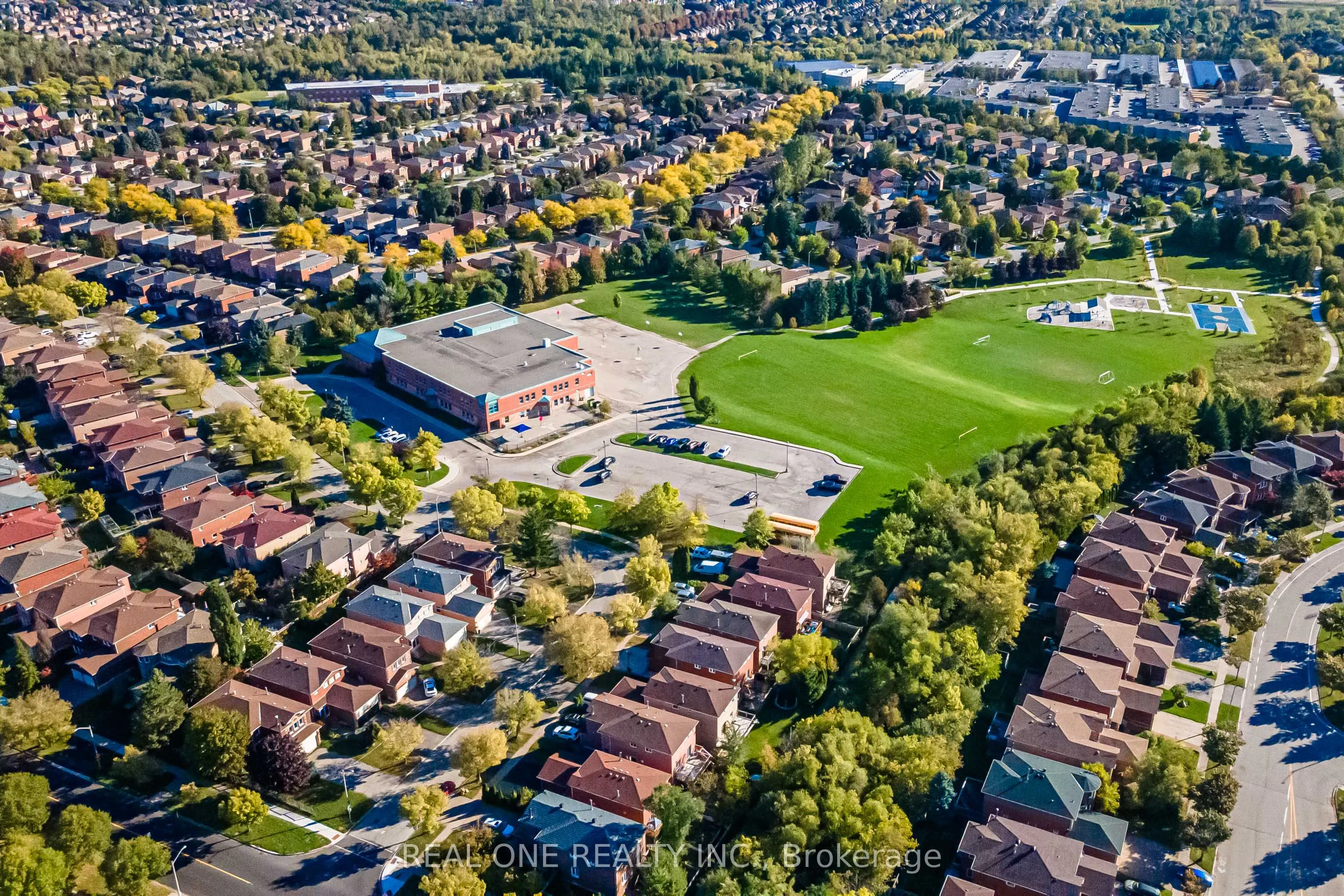 10 Squire Drive