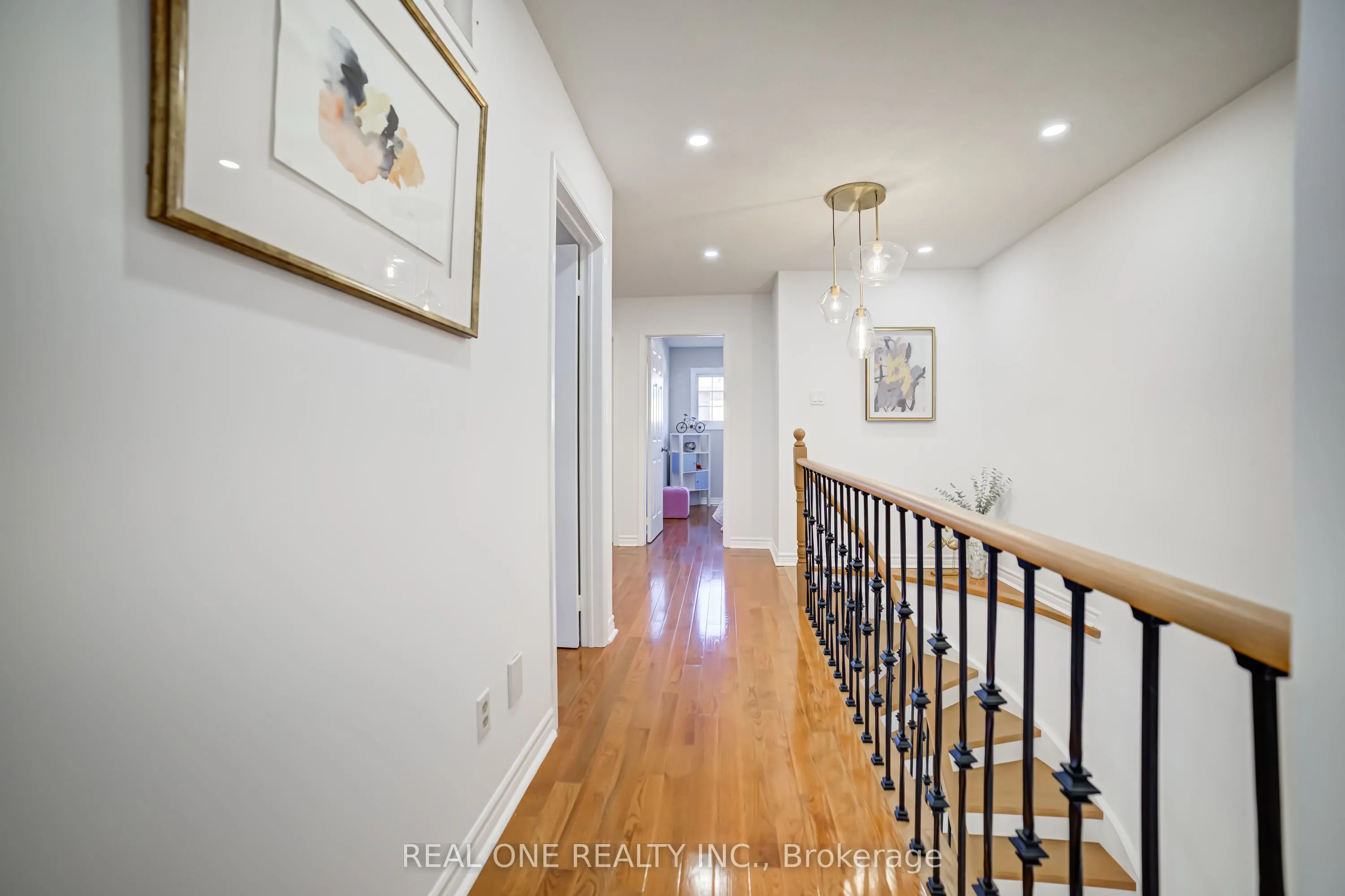 10 Squire Drive