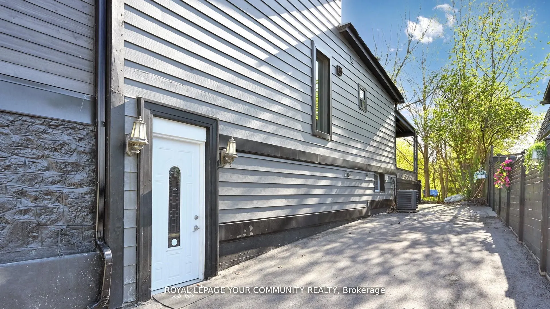 64 Machell Avenue