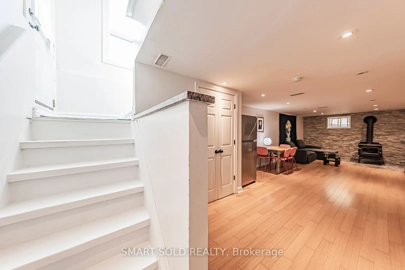295 Boisdale Avenue