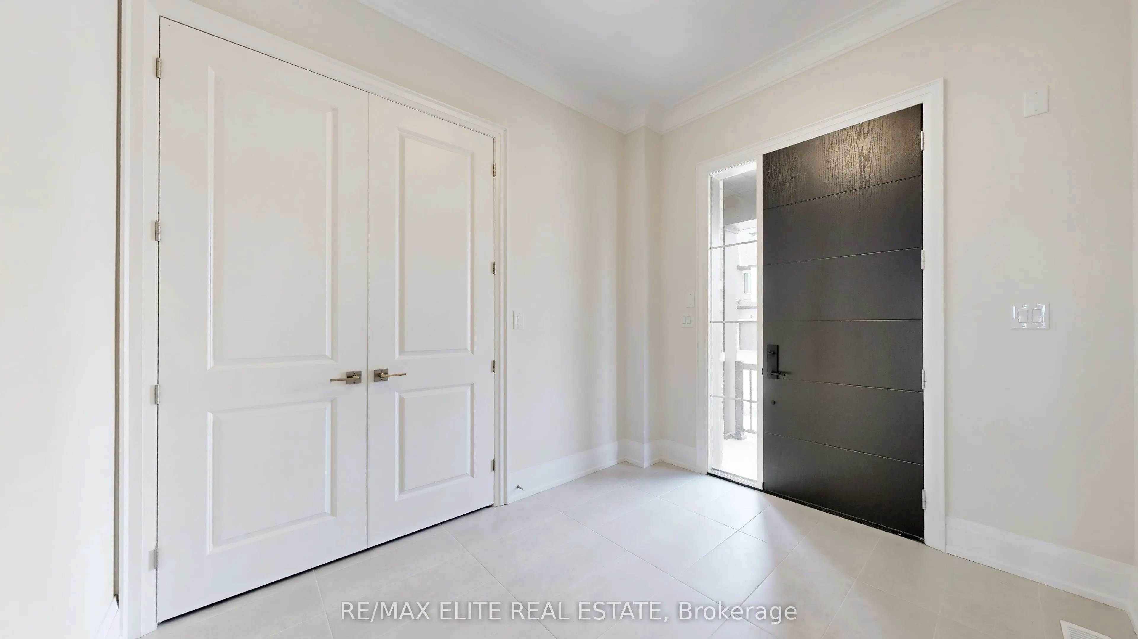 11 DWELL Avenue