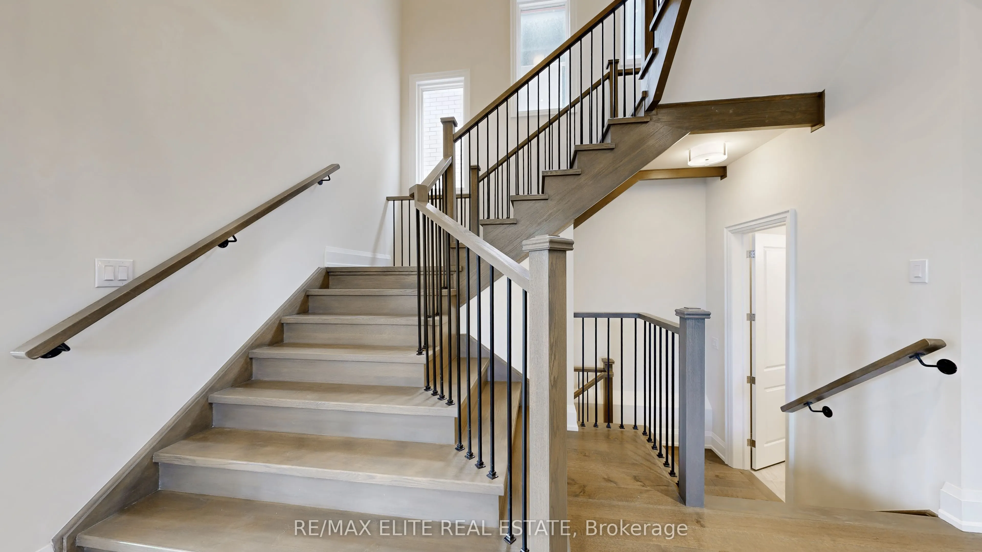 11 DWELL Avenue