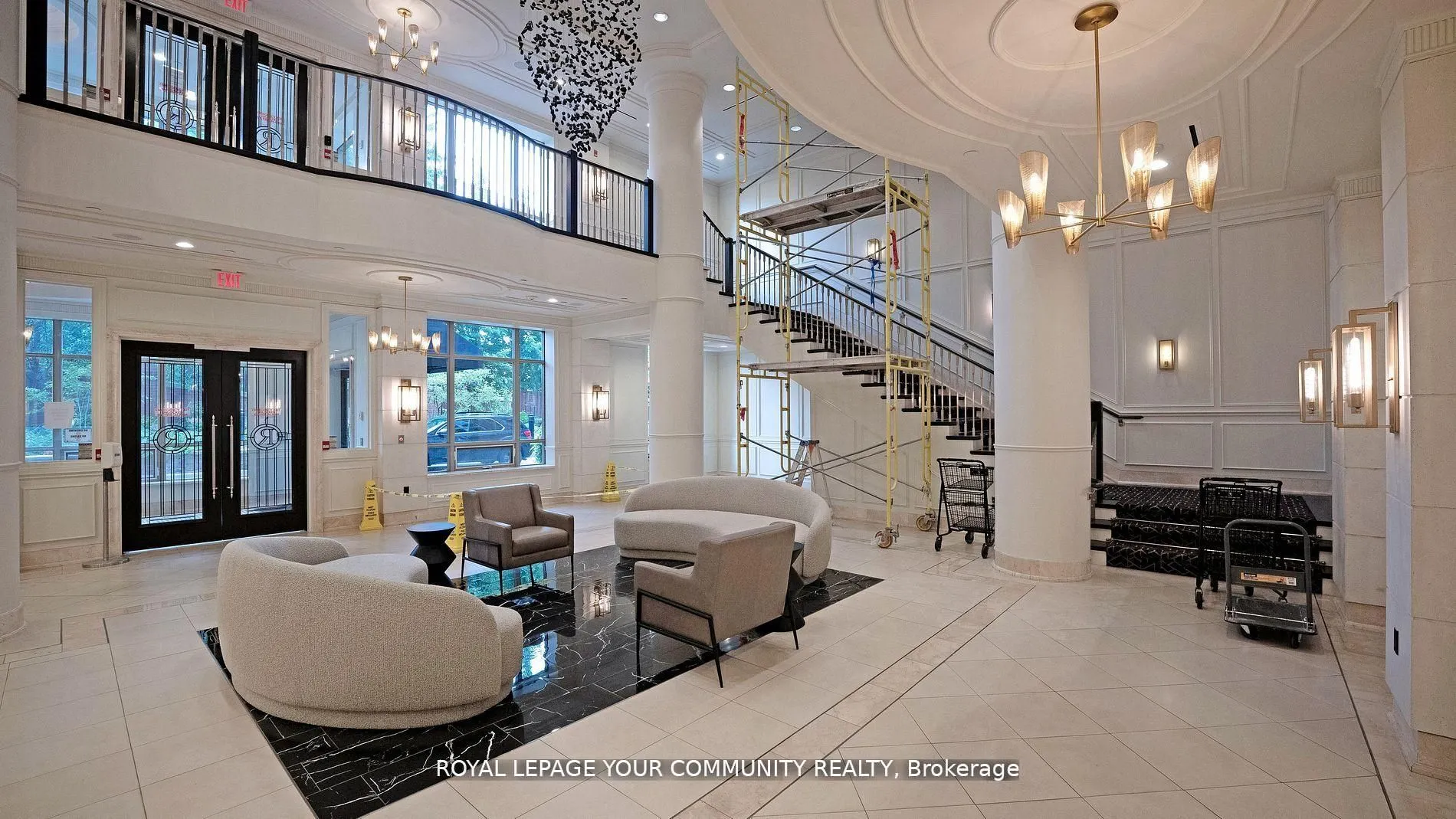 10101 Yonge Street, #303