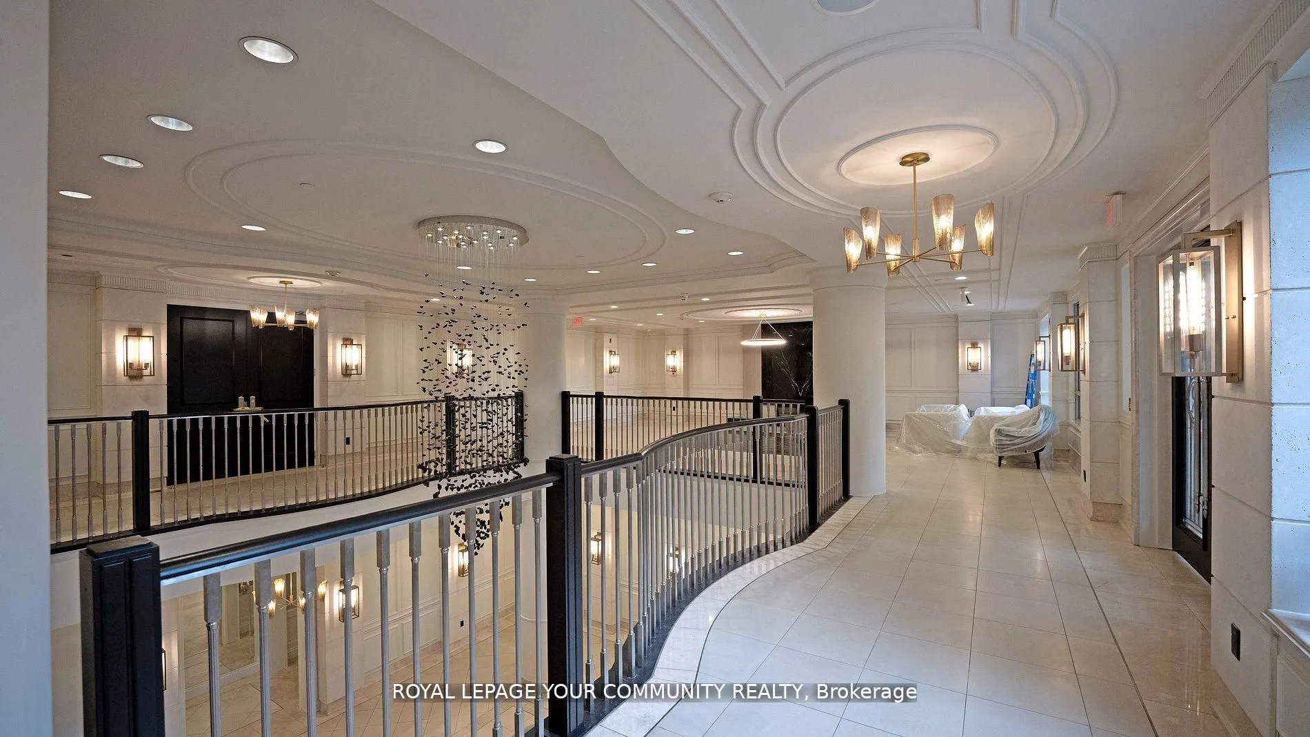 10101 Yonge Street, #303